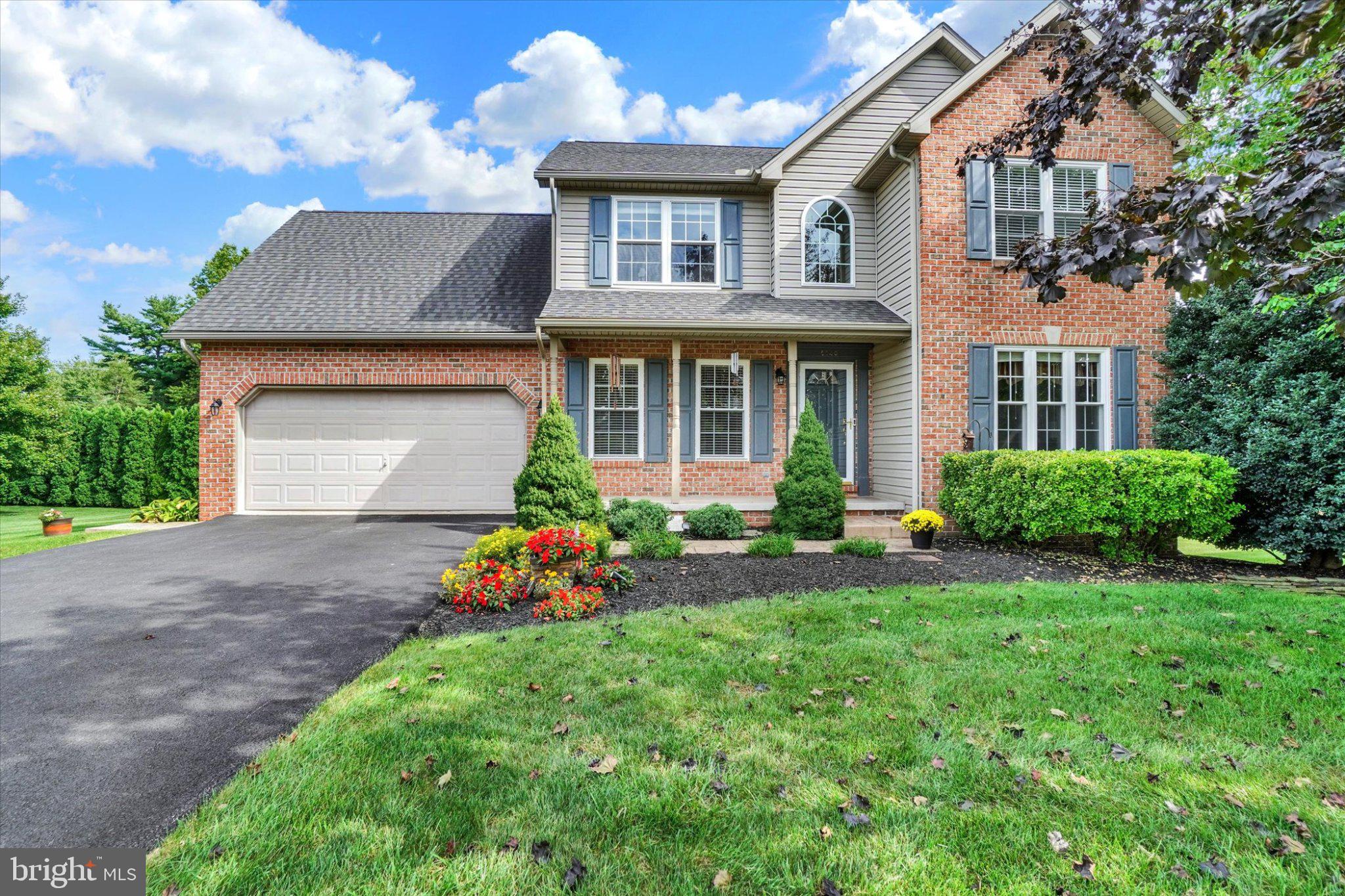 2240 Bernays Dr, York, PA 17404 photo