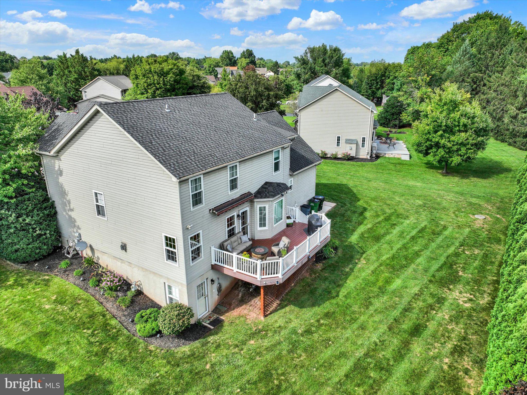 2240 Bernays Dr, York, PA 17404 photo