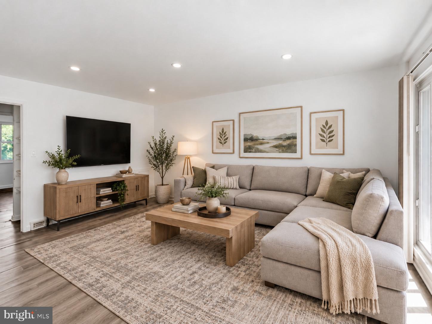 7744 Bender Rd, Hanover, MD 20785 photo