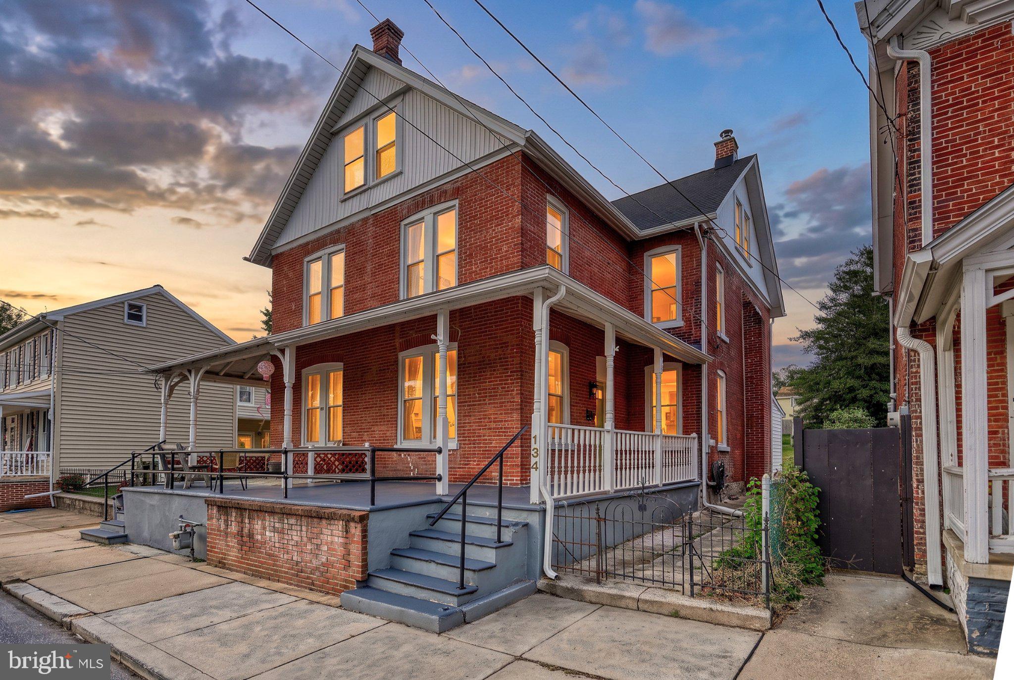 134 W Walnut St, Marietta, PA 17547 photo