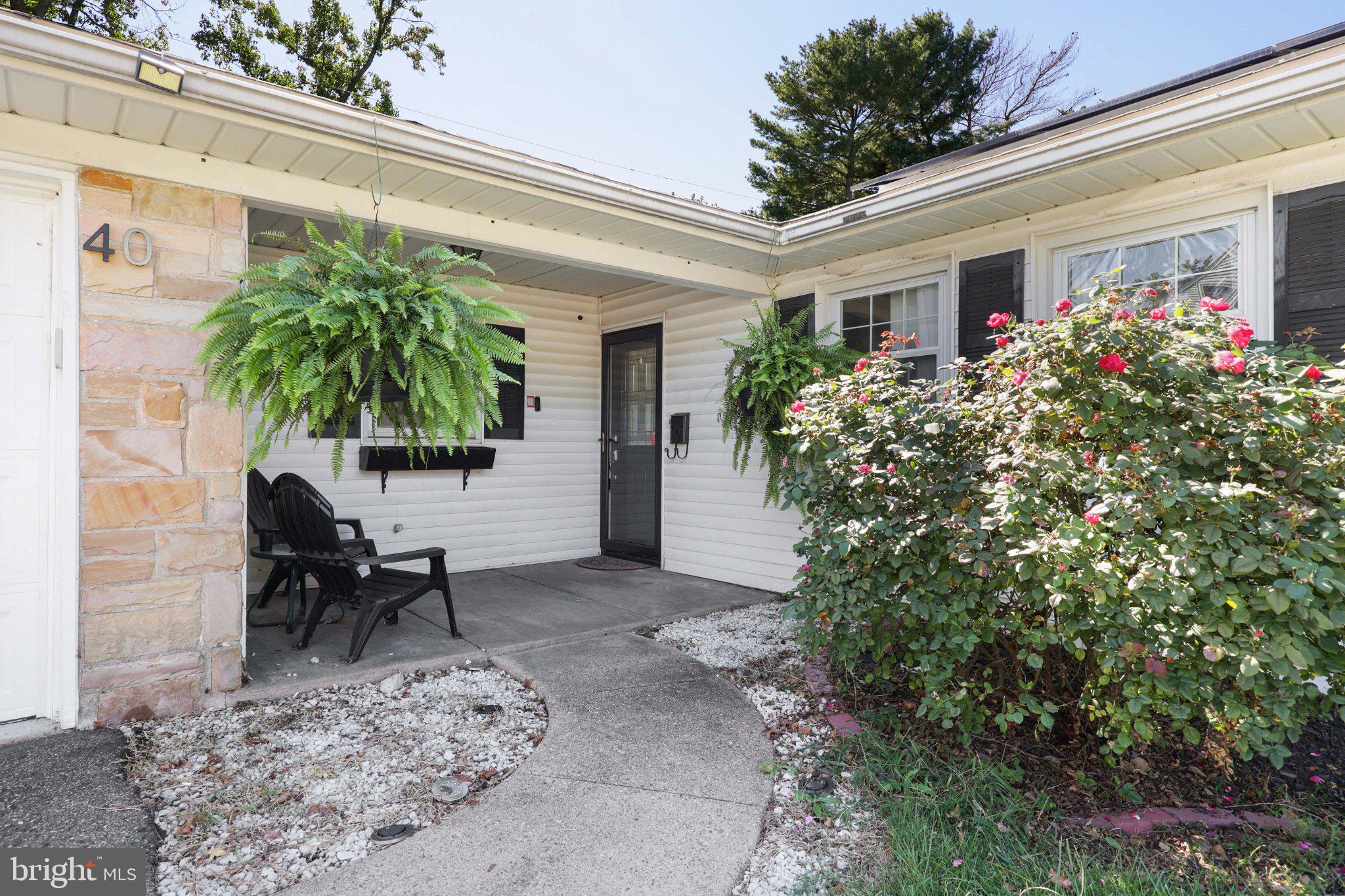 40 Holiday Ln, Willingboro, NJ 08046 photo