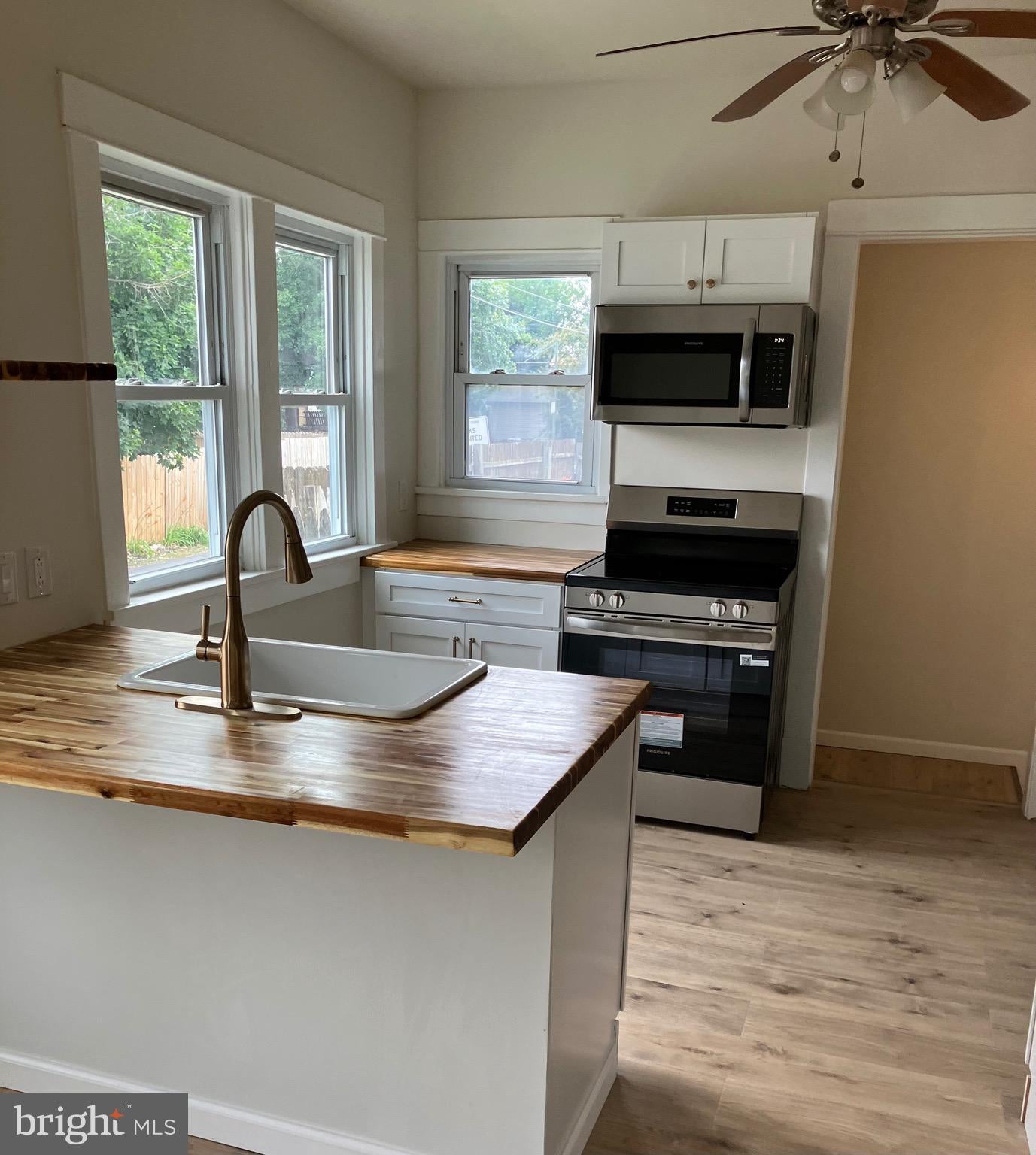 30 E Stiegel St, Manheim, PA 17545 photo