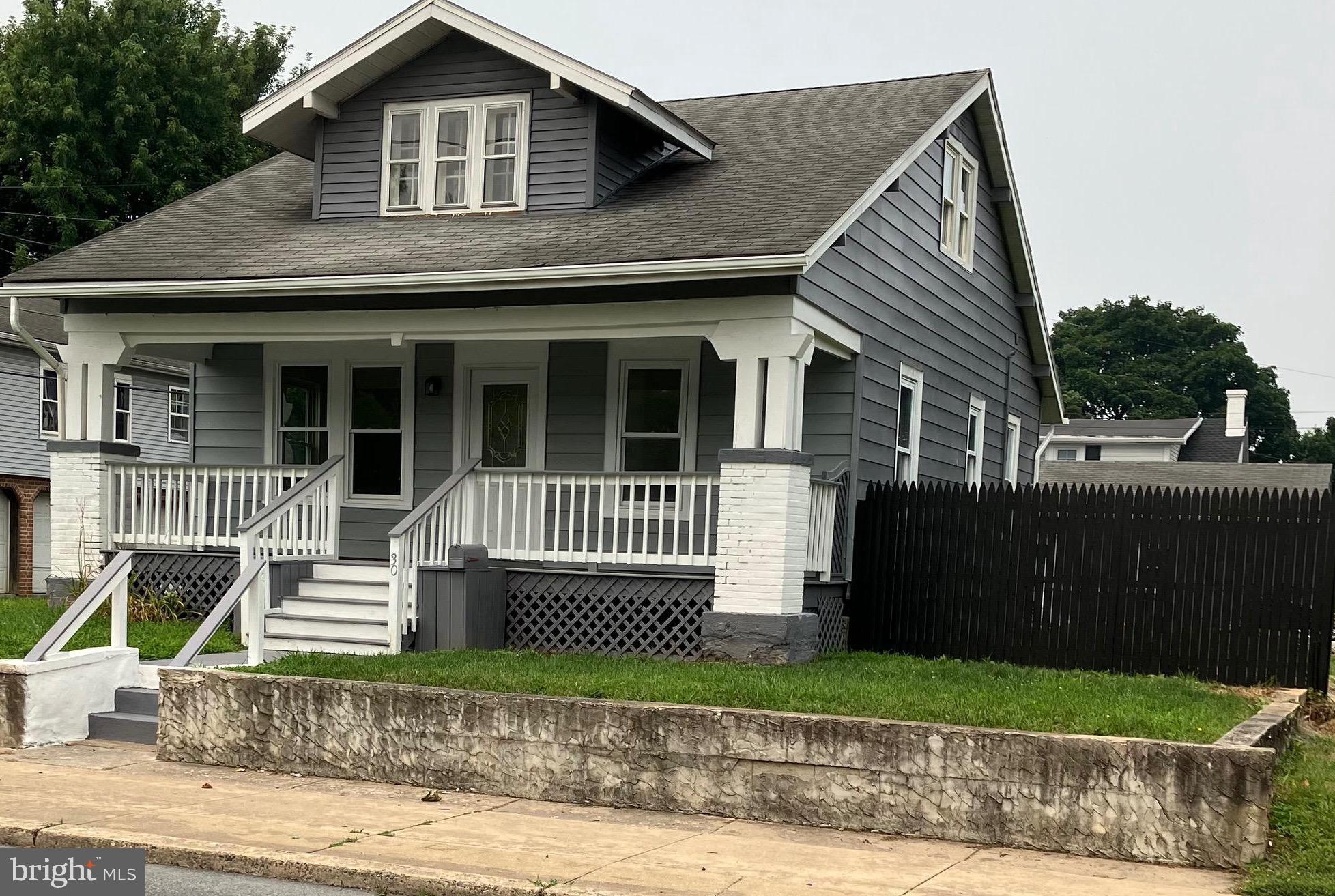 30 Stiegel St, Manheim, PA 17545
