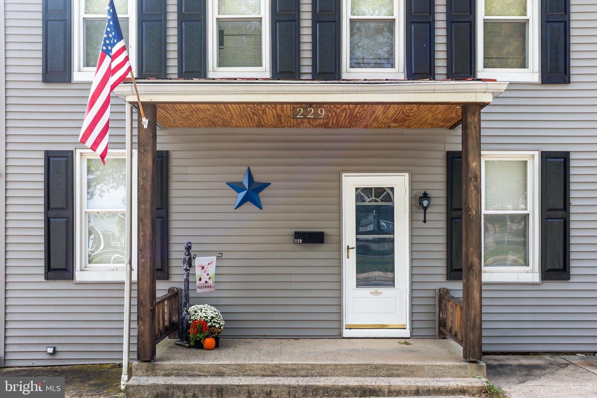 229 Chestnut St, Wrightsville, PA 17368 photo