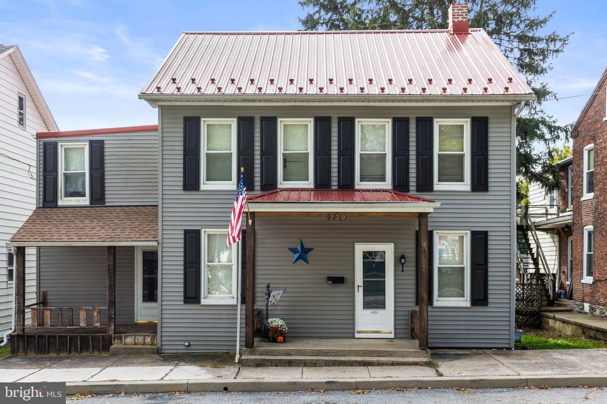 229 Chestnut St, Wrightsville, PA 17368 photo