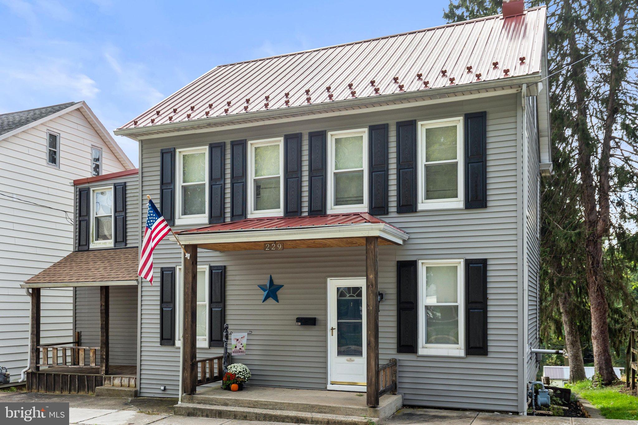 229 Chestnut St, Wrightsville, PA 17368 photo