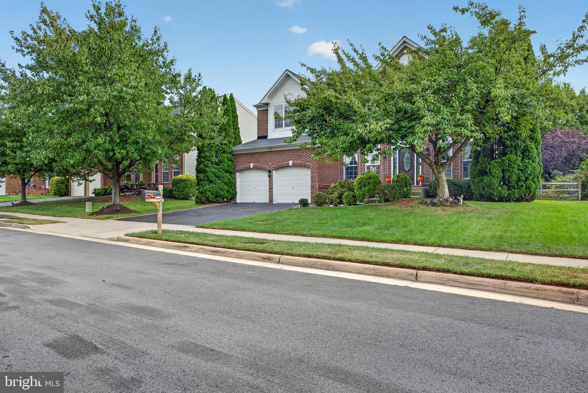 44231 Mohave Dr, Ashburn, VA 20147 photo