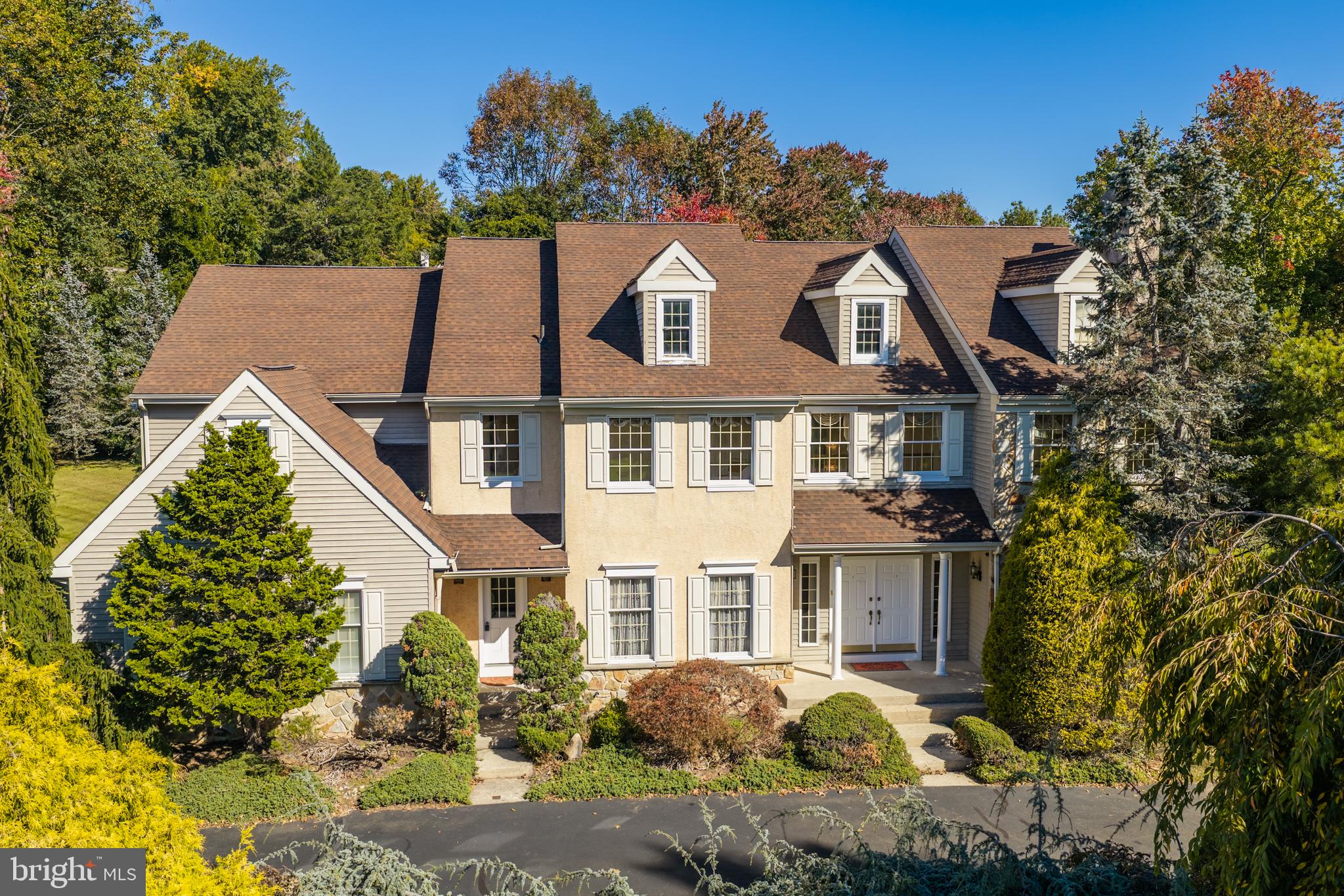 724 Meadowcreek Cir, Lower Gwynedd, PA 19002