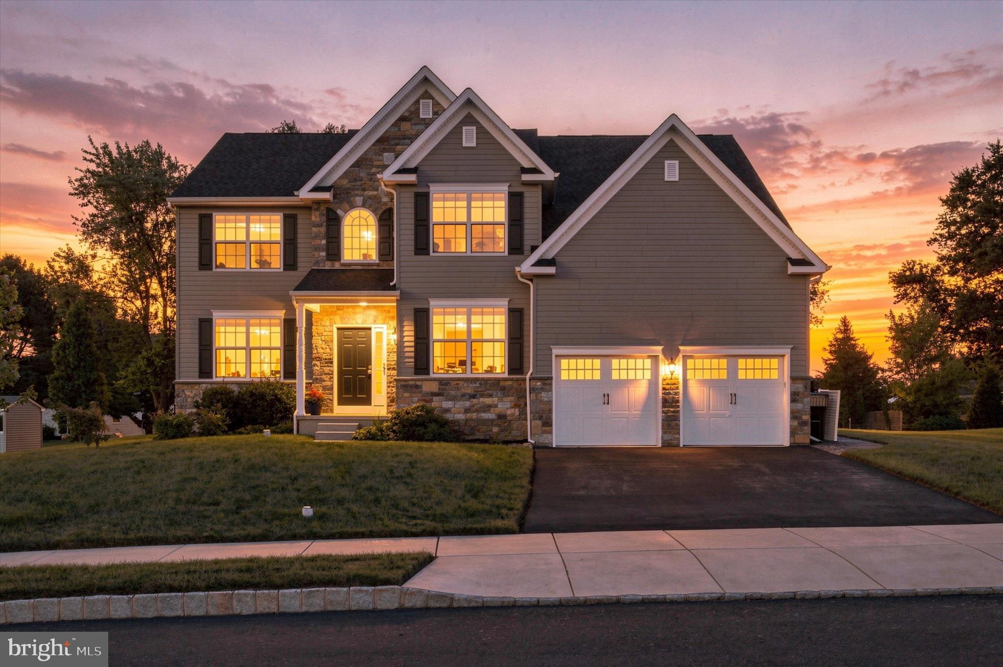 114 Markley Farm Cir, West Norriton, PA 19403