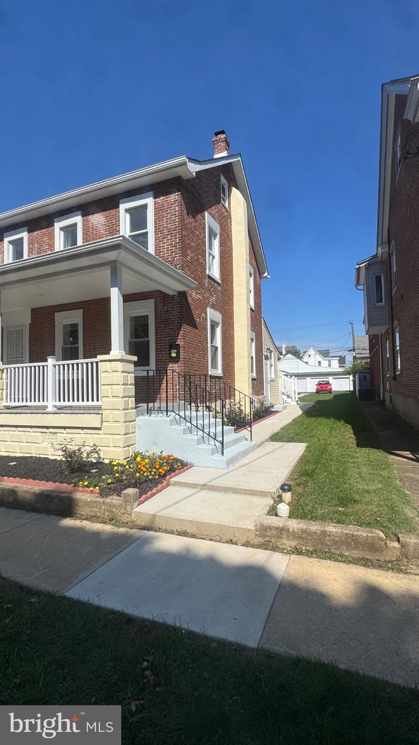 51 Jenkins Ave, Lansdale, PA 19446 photo