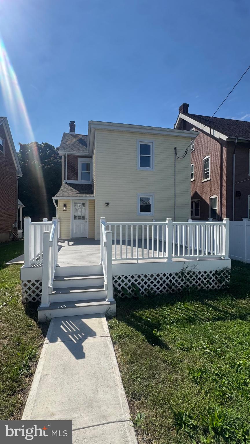 51 Jenkins Ave, Lansdale, PA 19446 photo