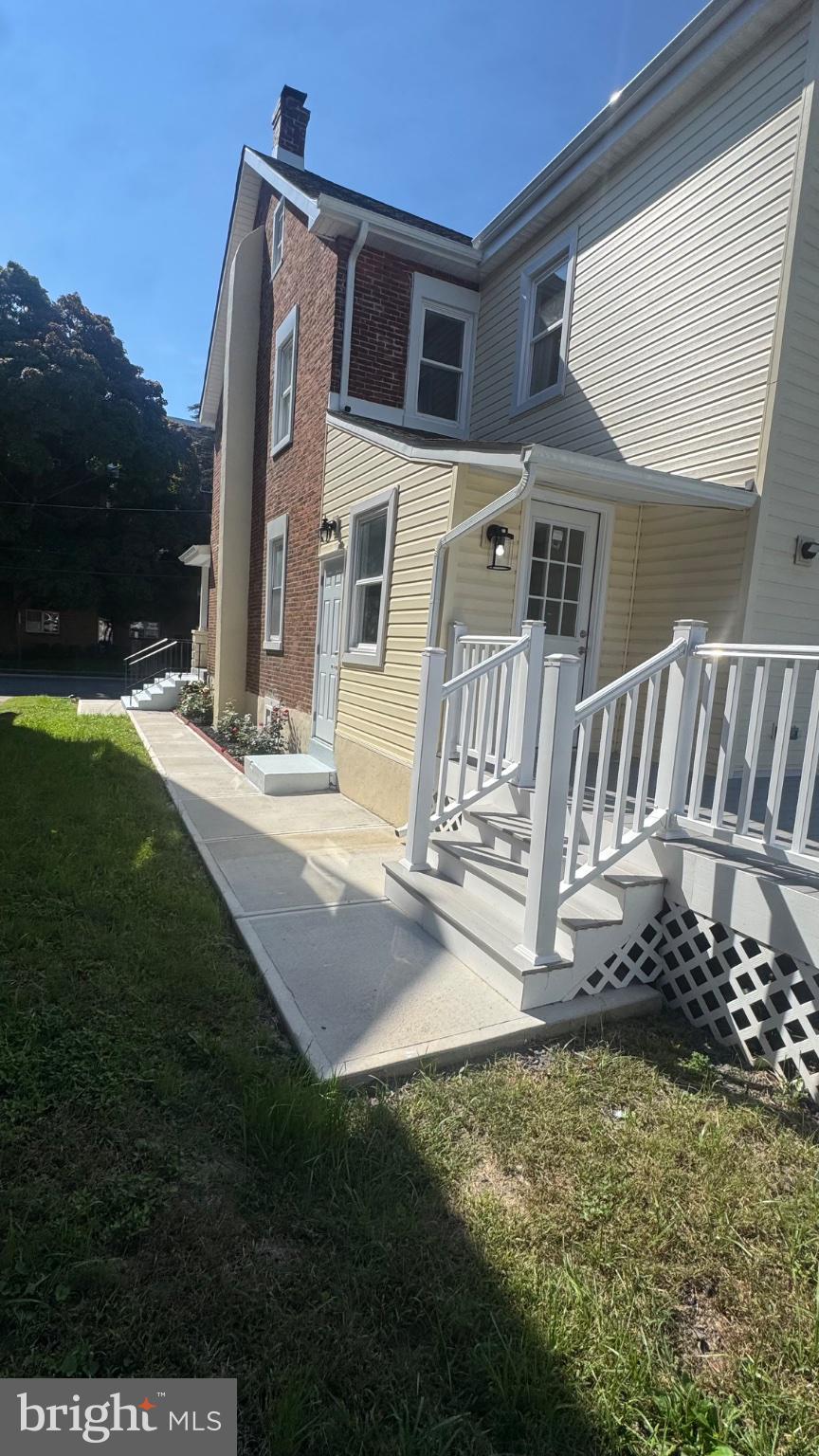 51 Jenkins Ave, Lansdale, PA 19446 photo