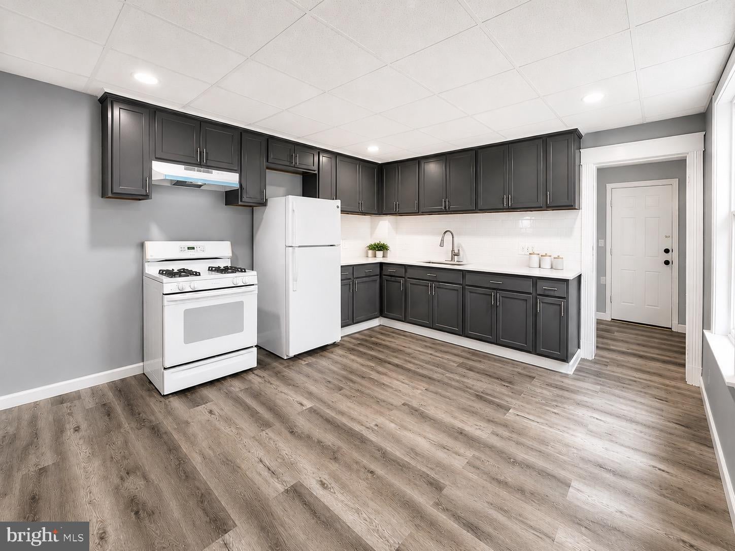 421 S Logan Ave, Trenton, NJ 08629 photo