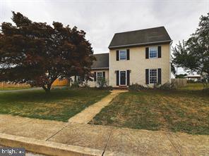 127 Walnut St, Hummelstown, PA 17036