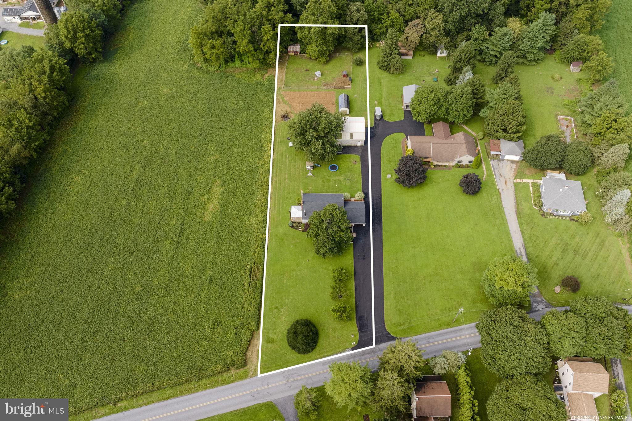 162 Bridgeville Rd, East Earl, PA 17519 photo
