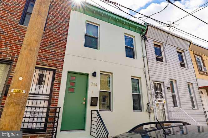 714 Pierce St, Philadelphia, PA 19148