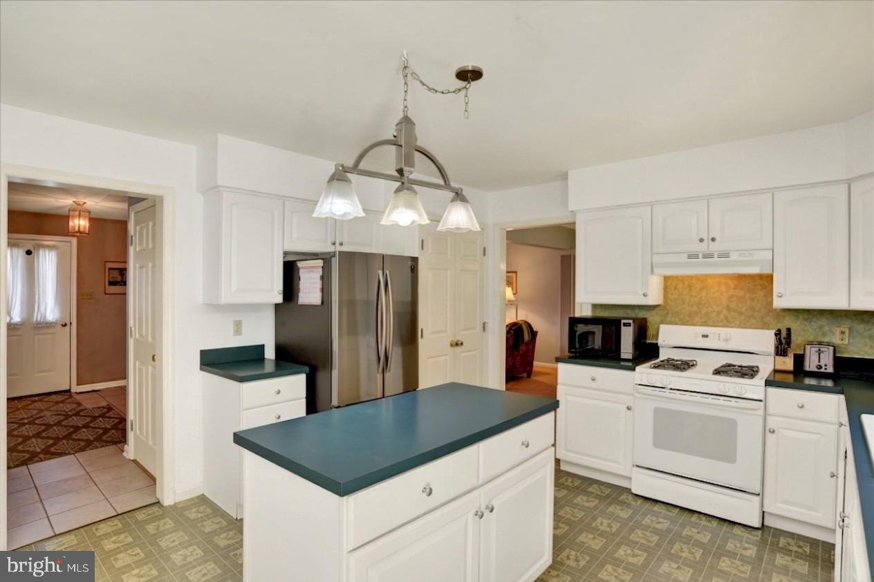 1153 Fleming Dr, Mechanicsburg, PA 17055 photo