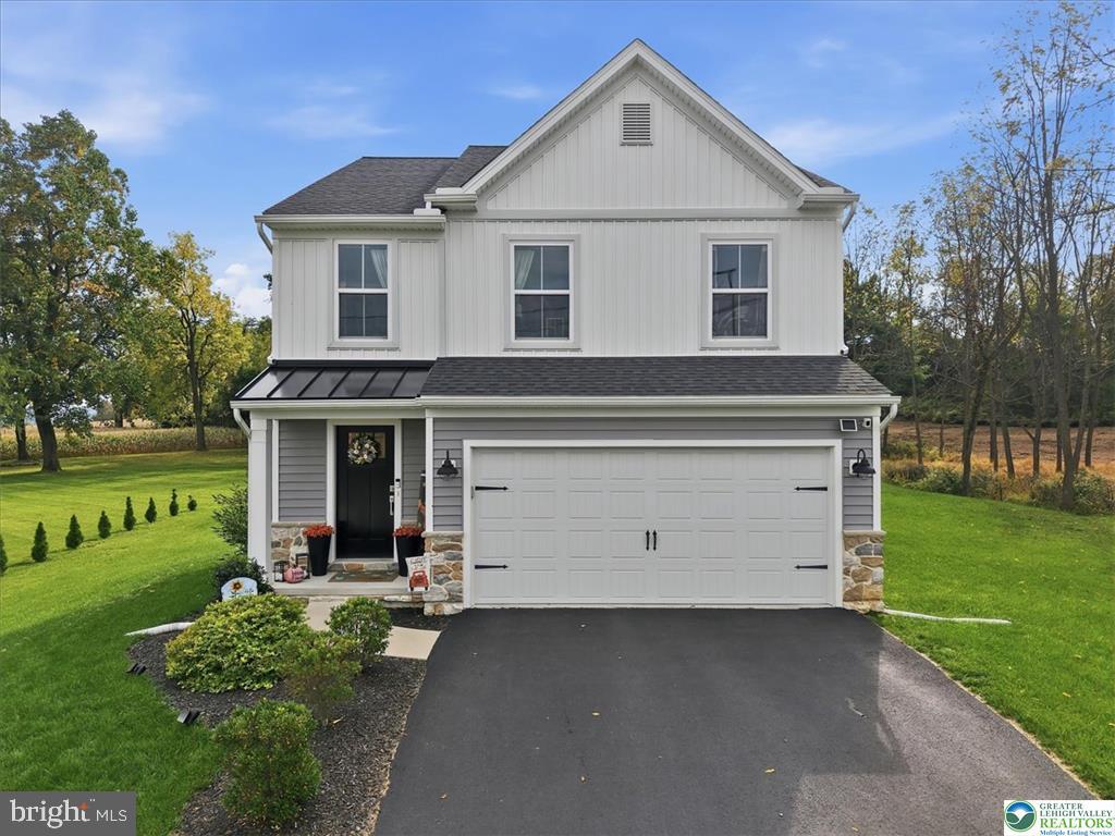 9524 Newtown Rd, Breinigsville, PA 18031 photo