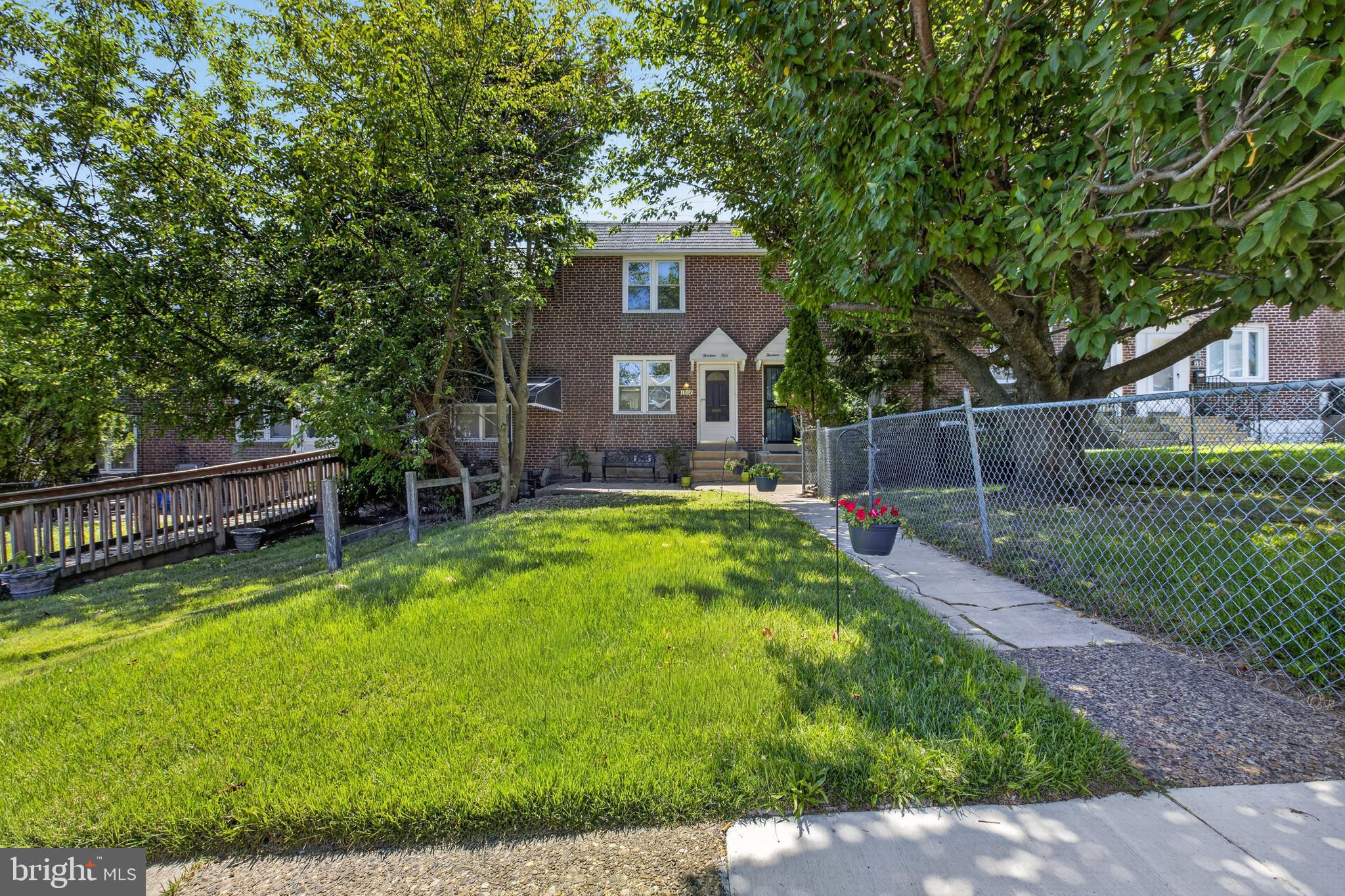 1350 Kimberly Dr, Philadelphia, PA 19151 photo