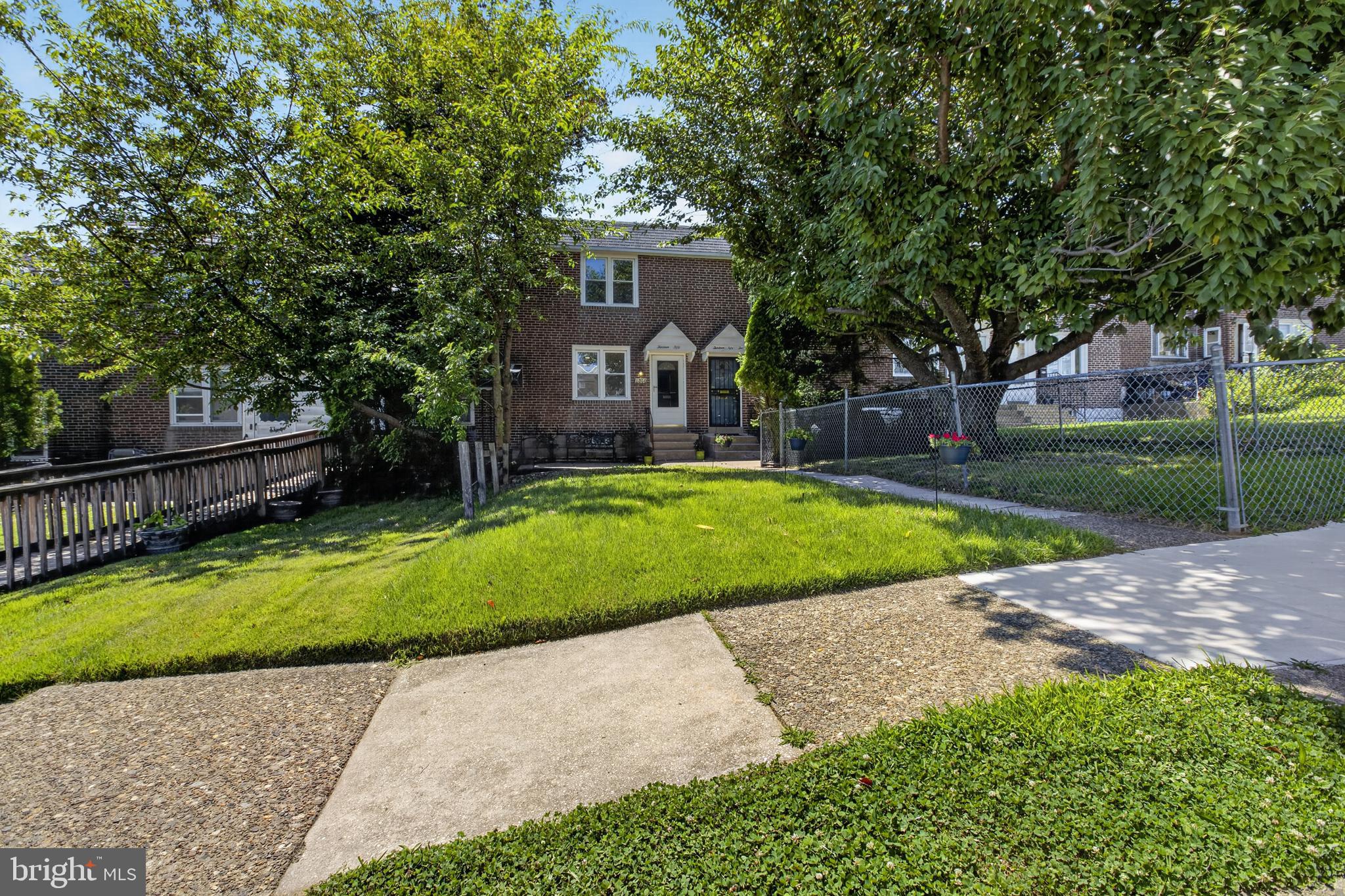 1350 Kimberly Dr, Philadelphia, PA 19151 photo