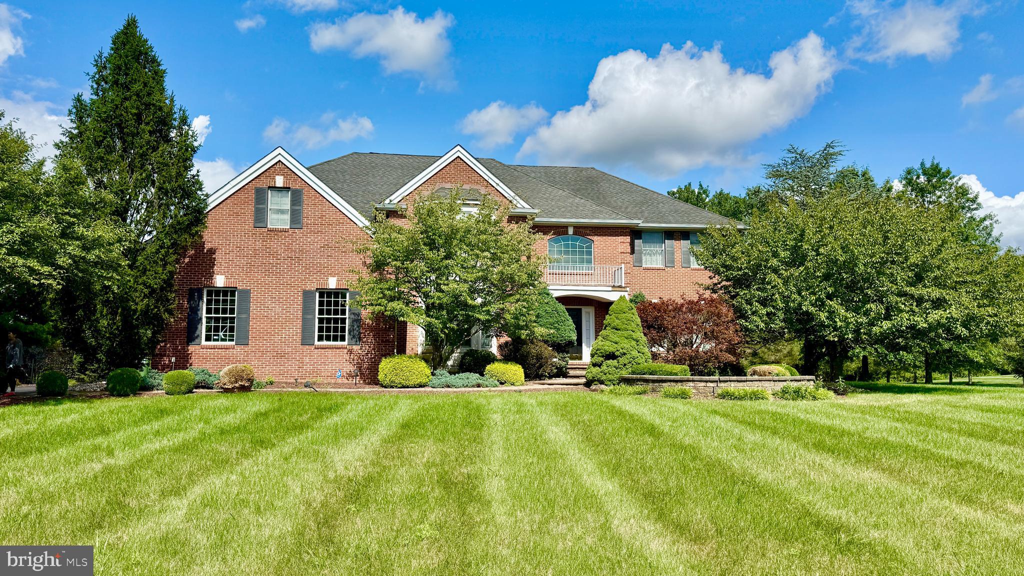 12 Daisy Ct, Skillman, NJ 08558