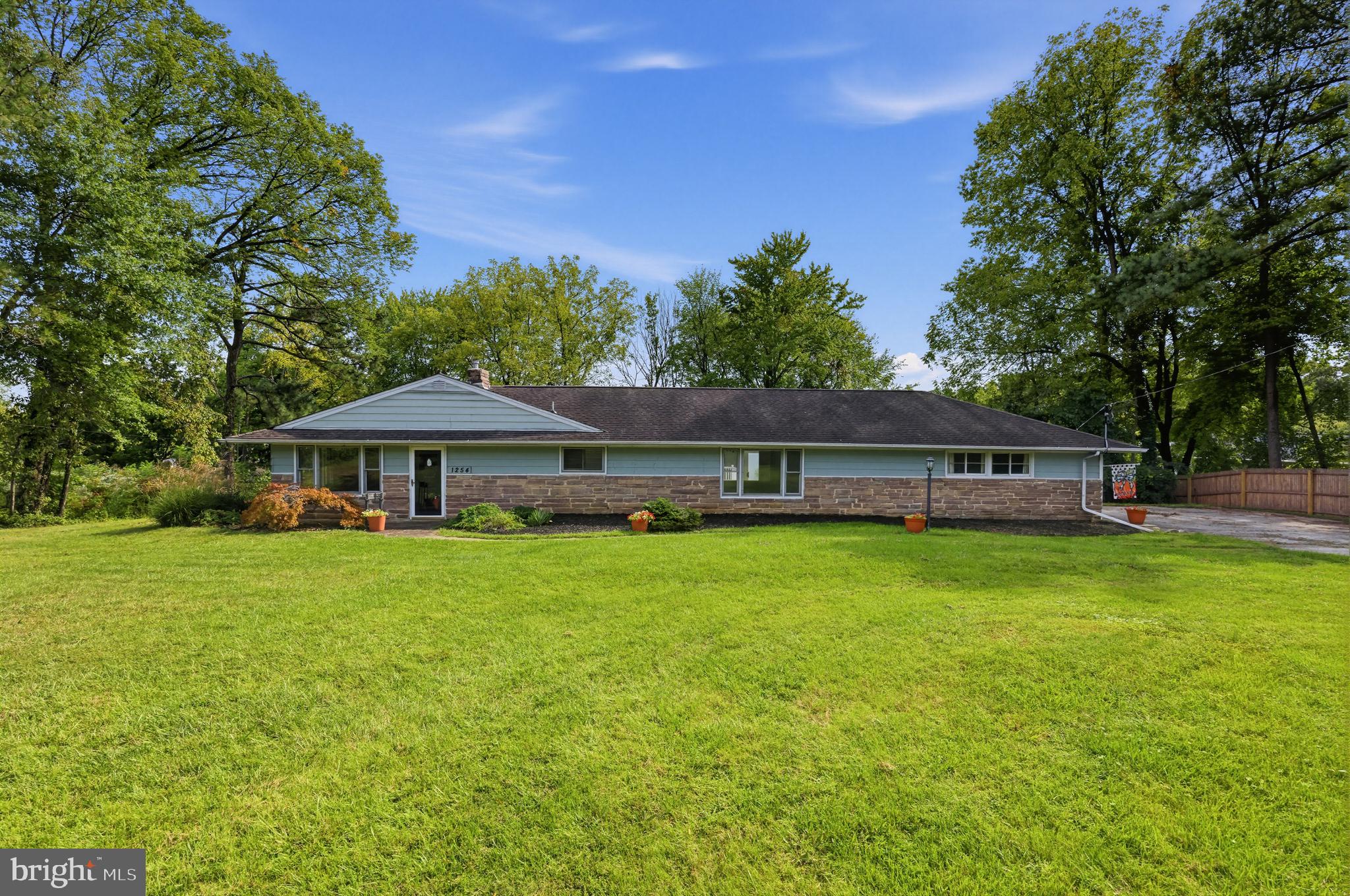 1254 Baltimore Pike, Newark, DE 19702