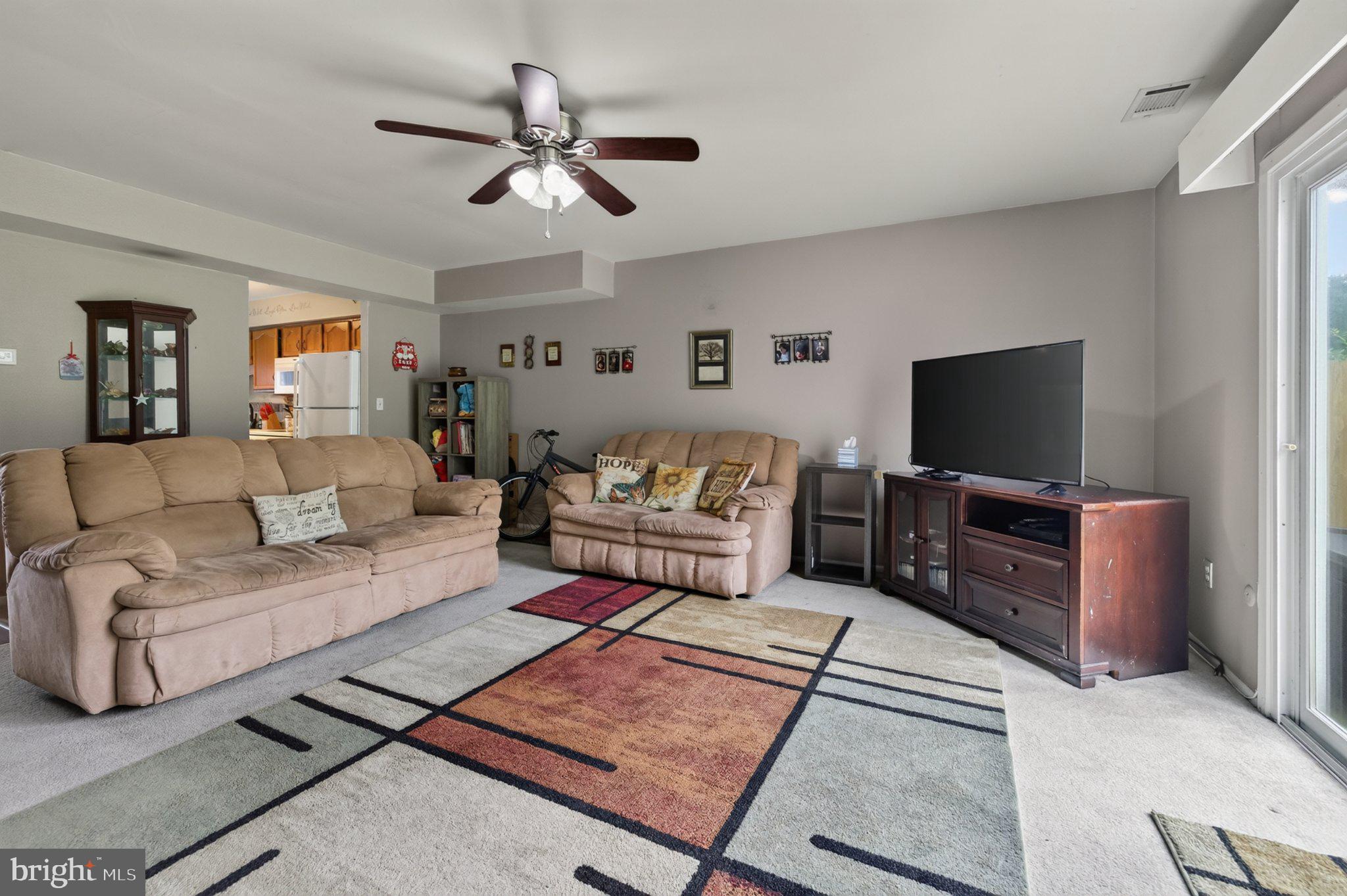 1805 Pennland Ct, Lansdale, PA 19446 photo