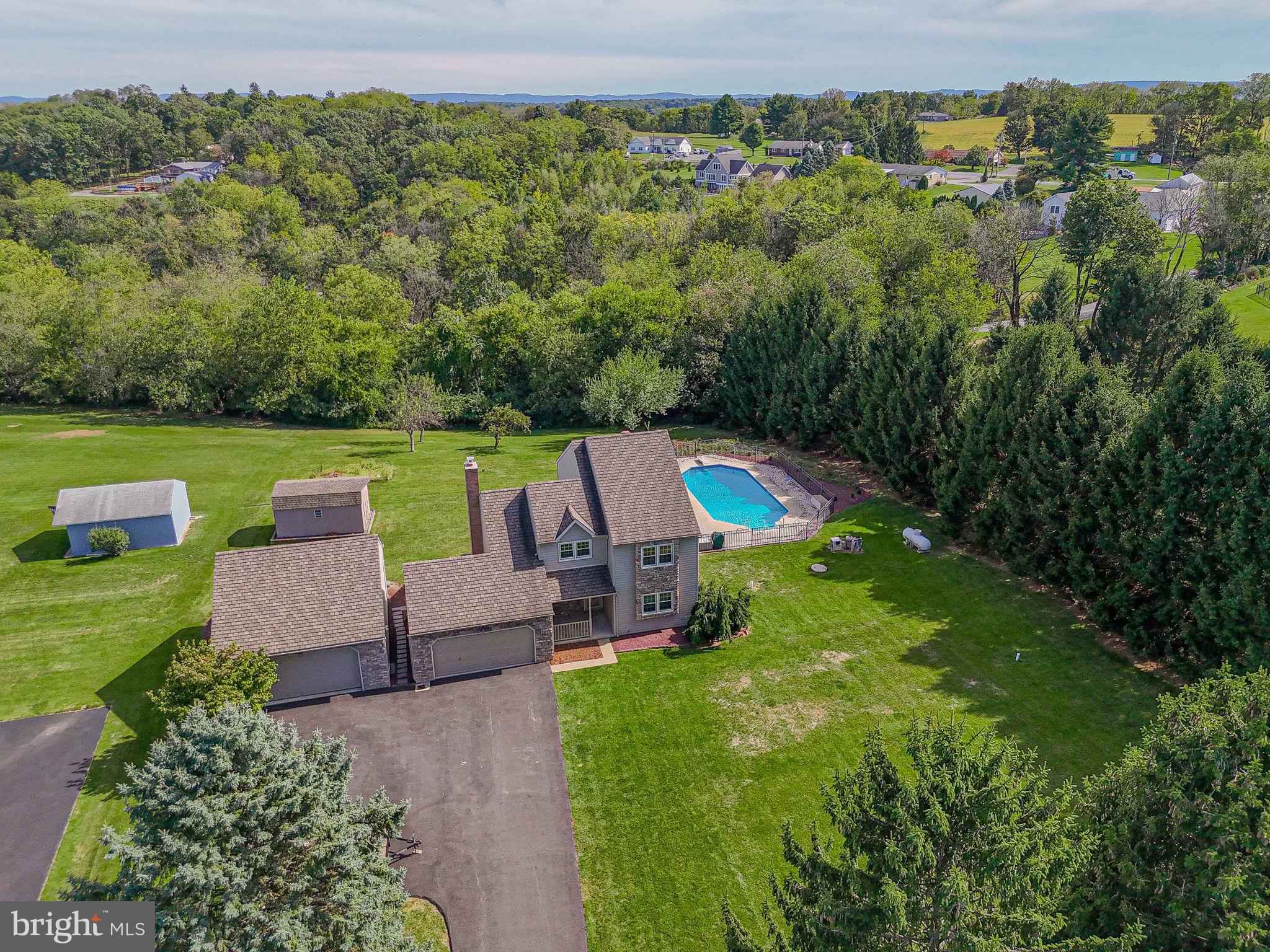 3063 Weidasville Rd, Orefield, PA 18069 photo