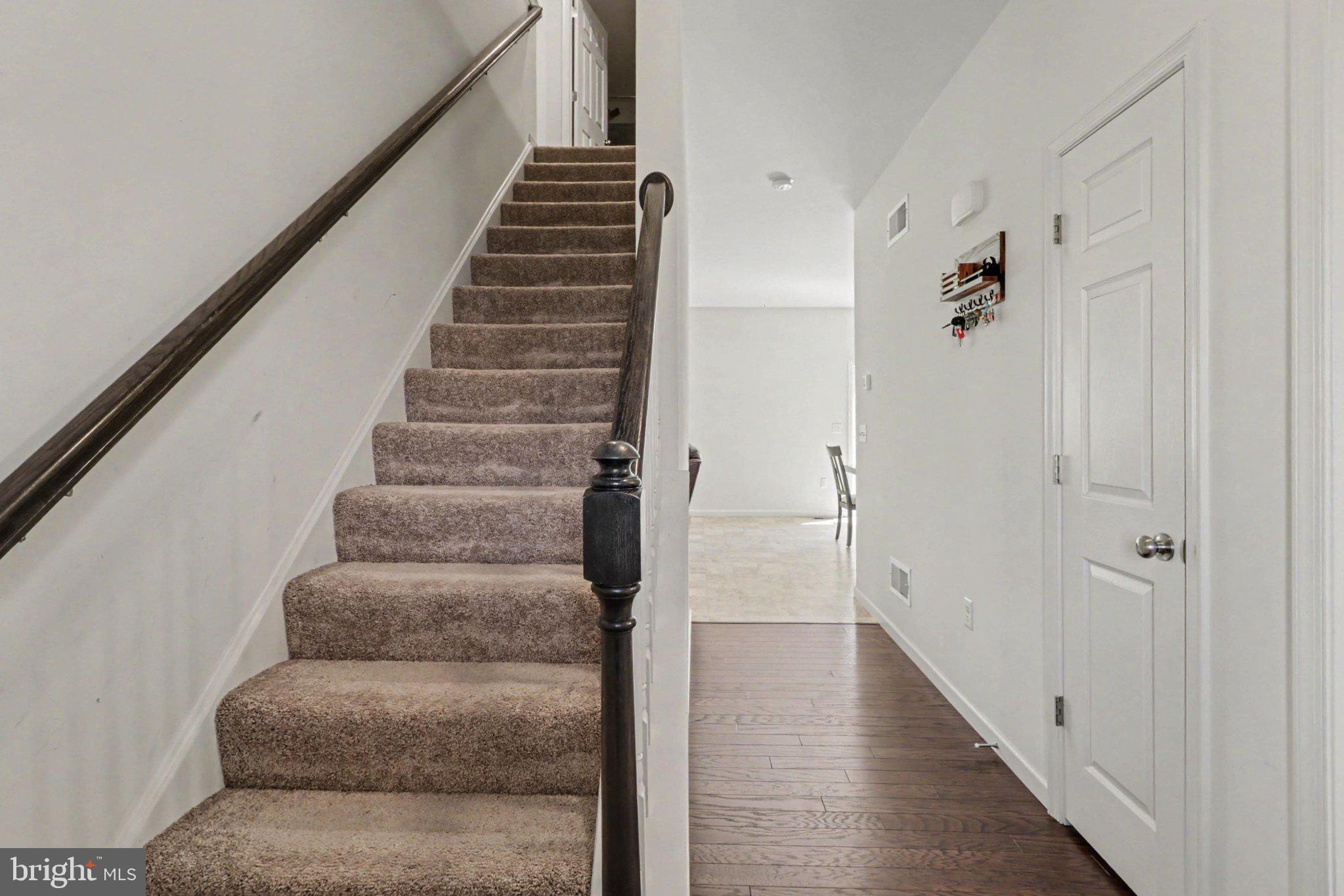 112 S Mountain Dr, Carlisle, PA 17013 photo