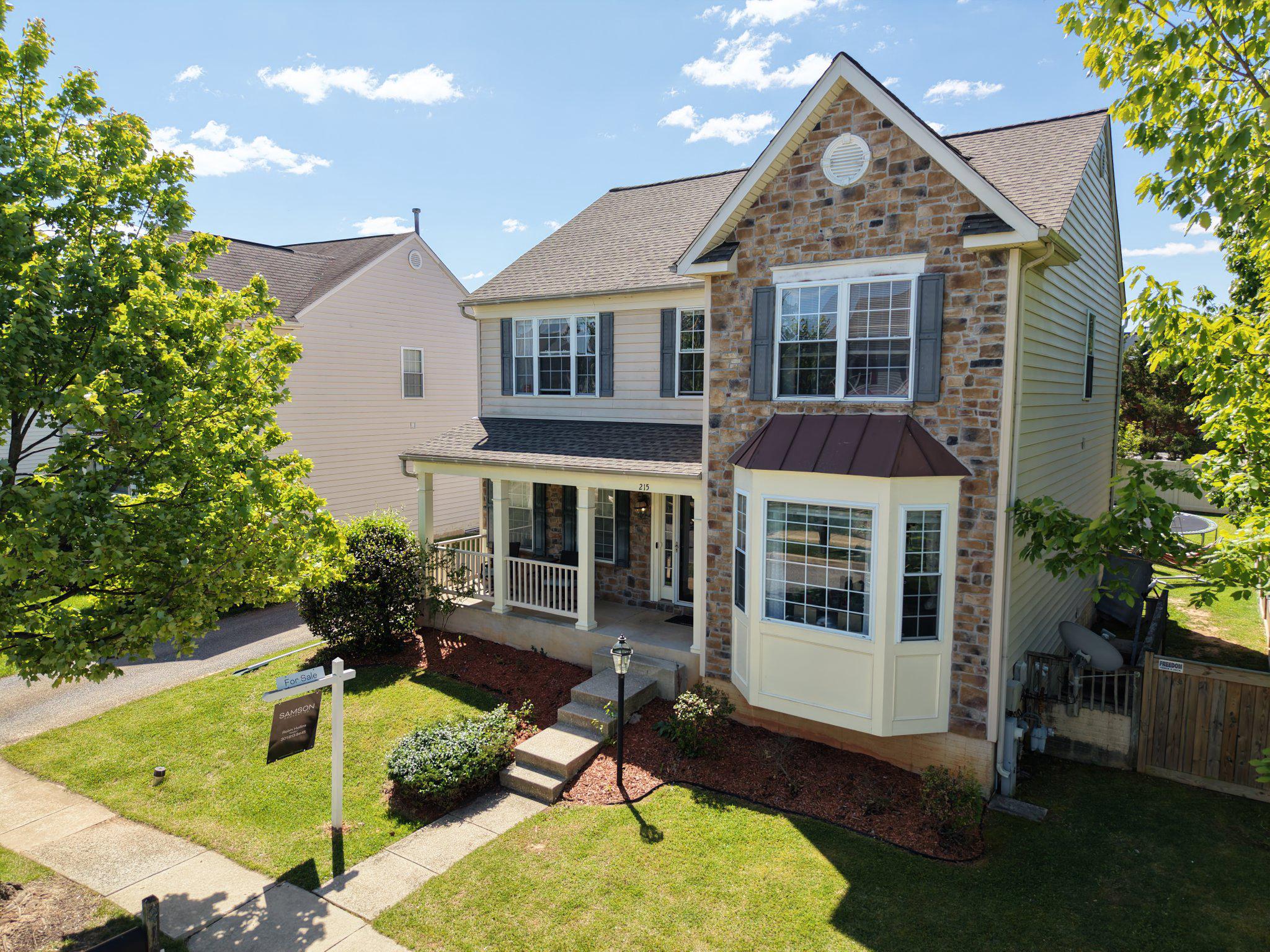 215 Seamaster Rd, Essex, MD 21221