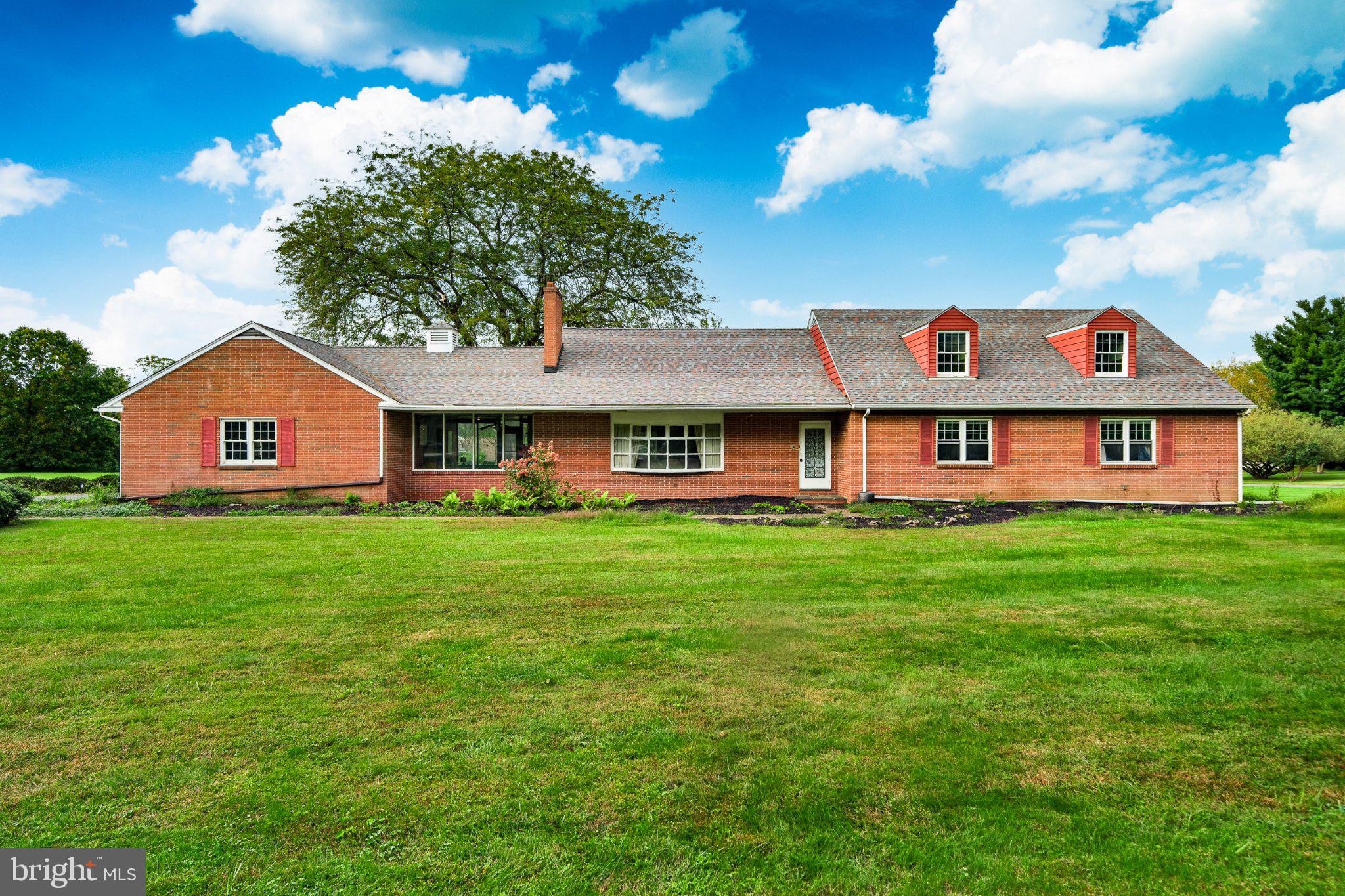 1591 Middletown Rd, Glen Mills, PA 19342