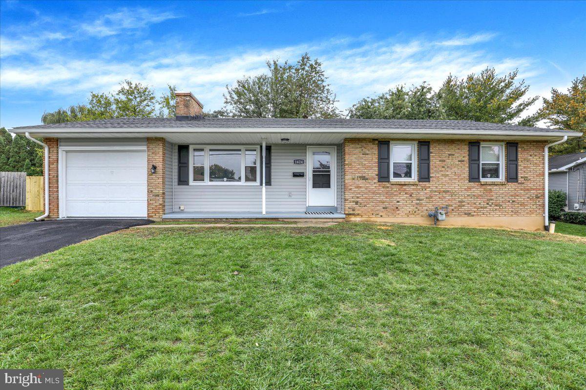 1624 Greenwood Dr, Lebanon, PA 17046
