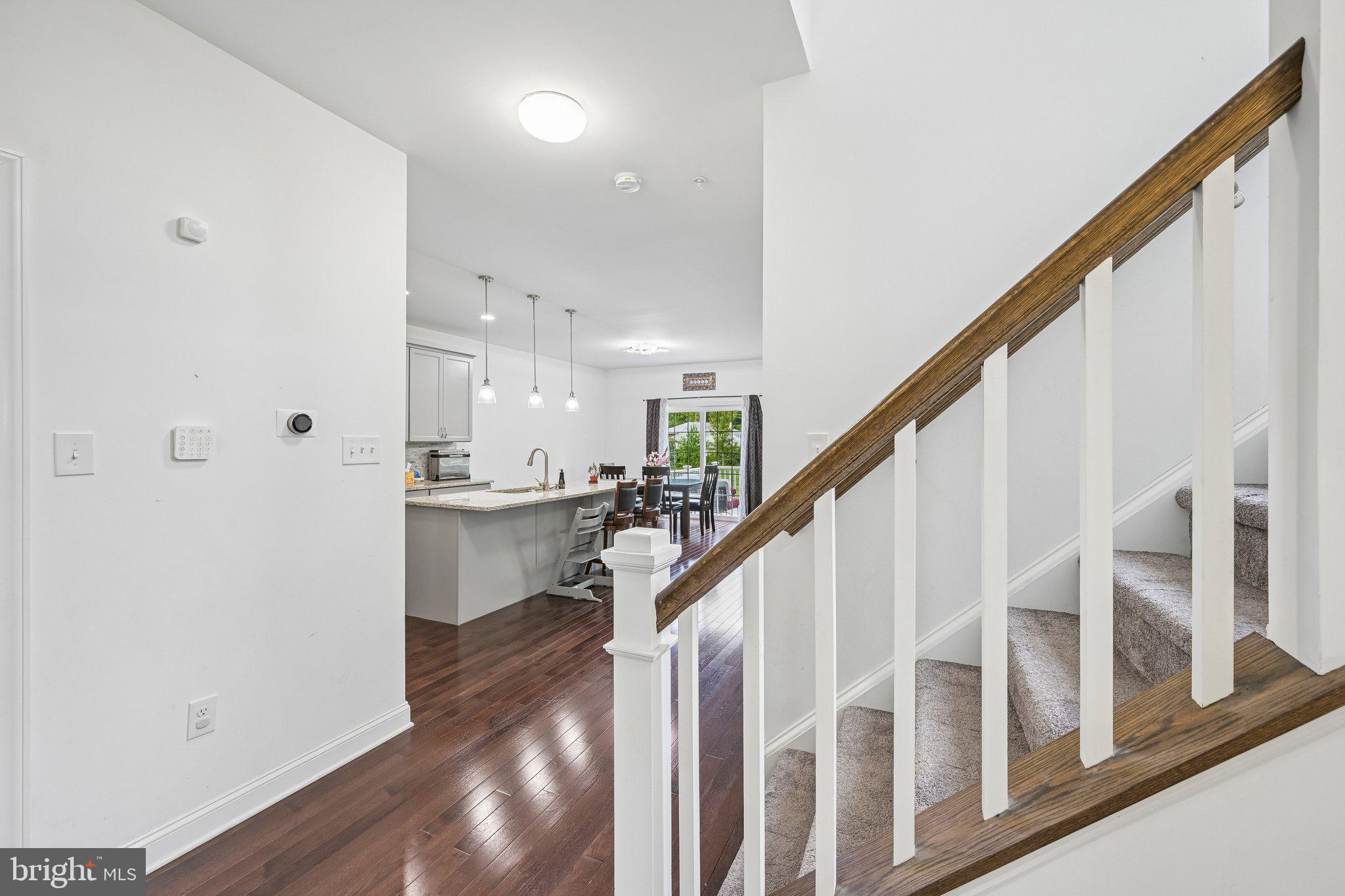 8 Ella Cir, Huntingdon Valley, PA 19006 photo