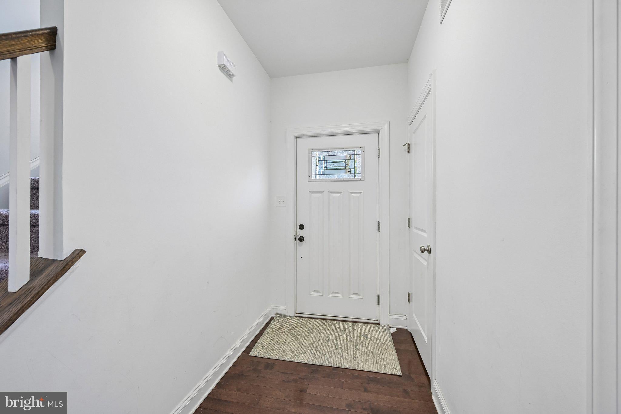 8 Ella Cir, Huntingdon Valley, PA 19006 photo