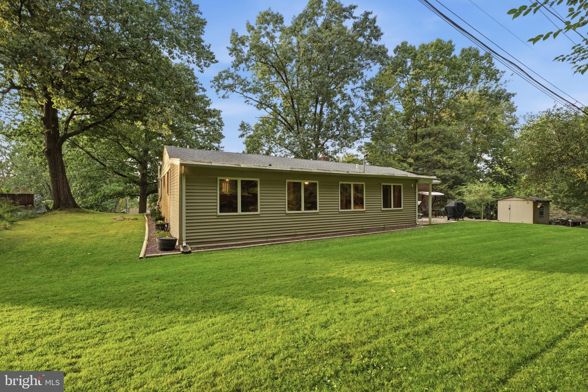 614 Greenwood St, Allentown, PA 18103 photo