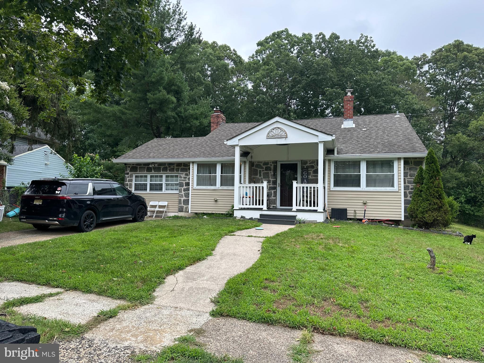 2411 N Cuthbert Dr, Lindenwold, NJ 08021 photo