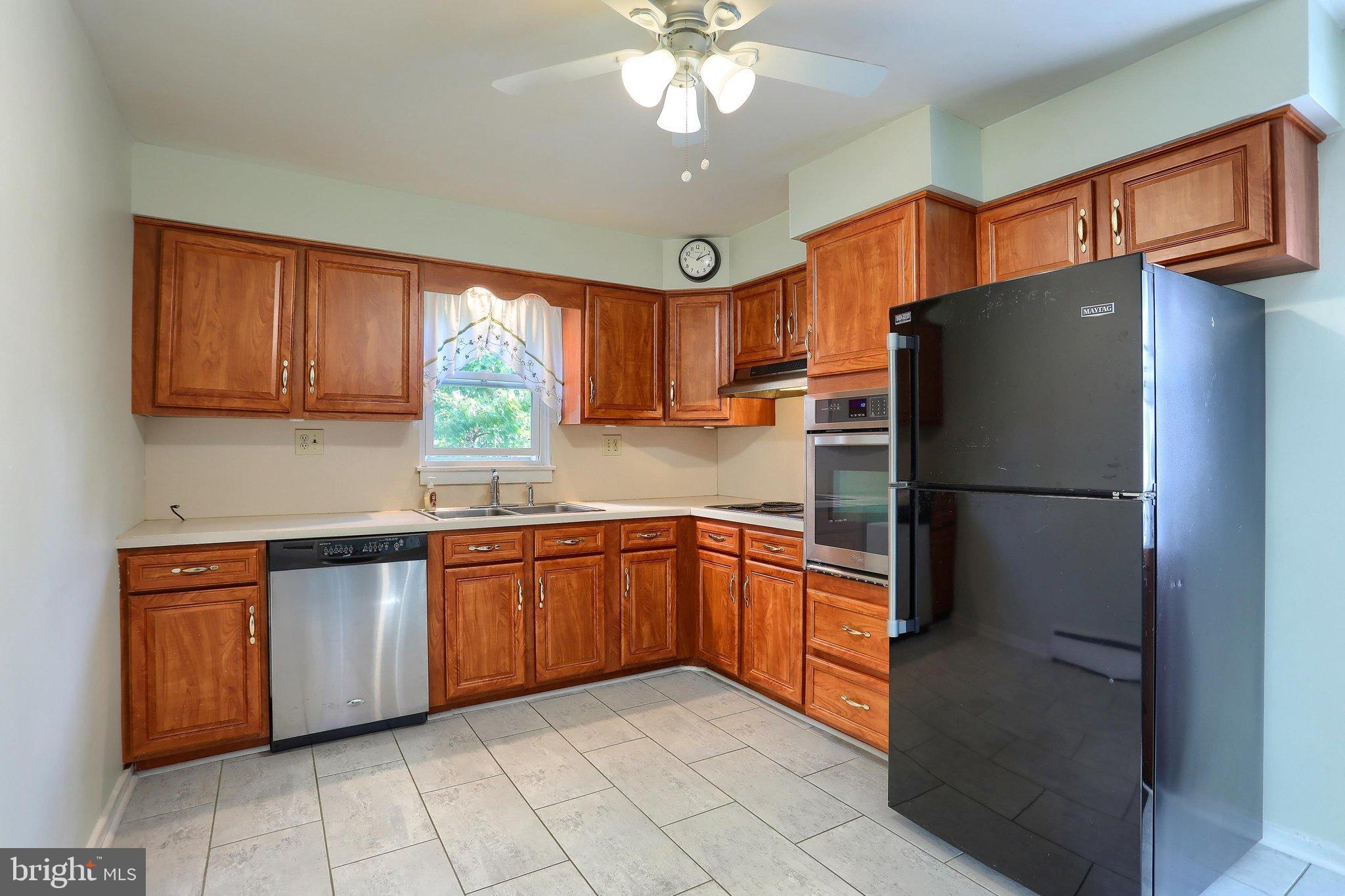 1391 Ford Ave, Harrisburg, PA 17109 photo