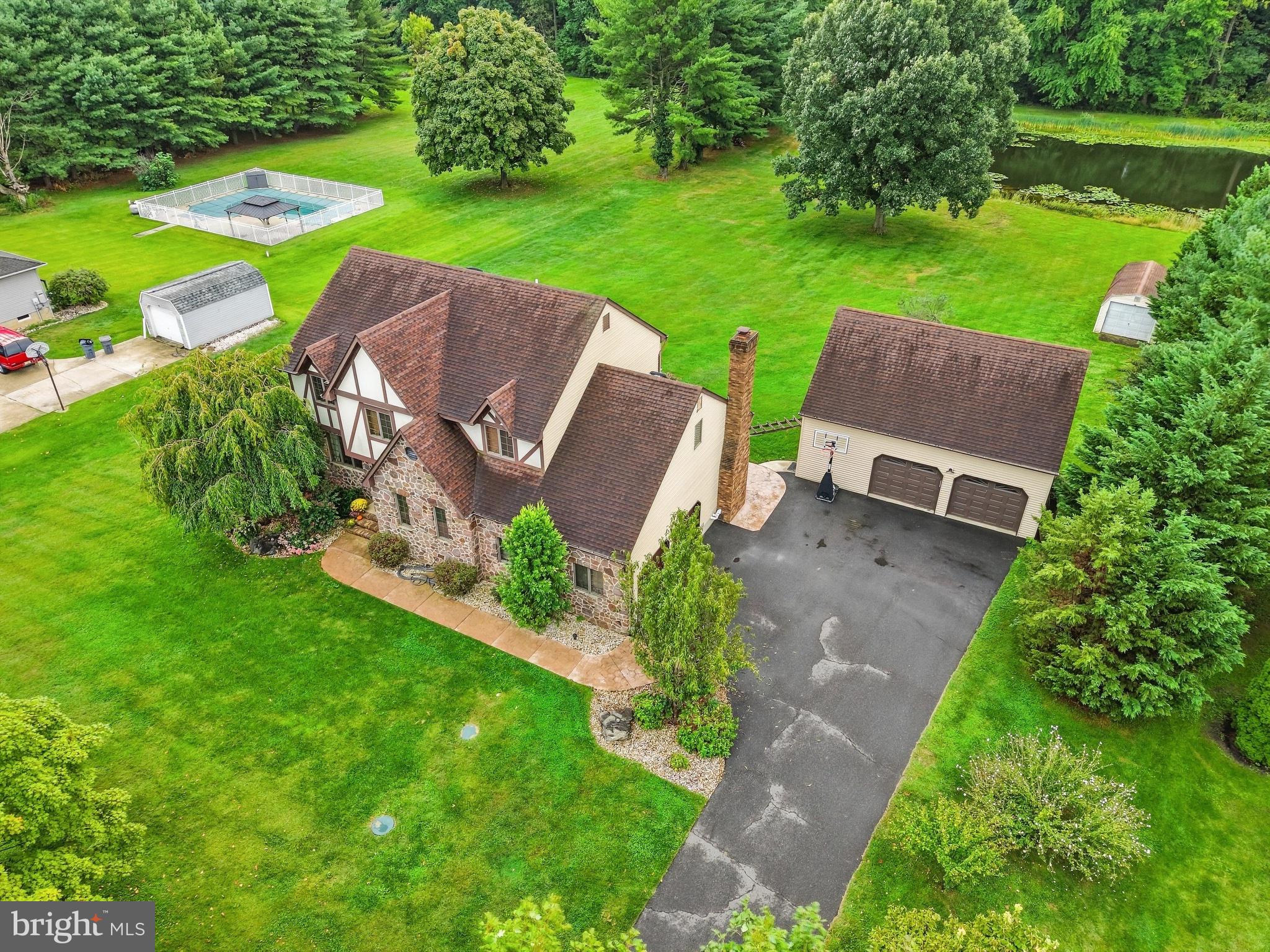 28 S Hockey Dr, Columbus, NJ 08022 photo