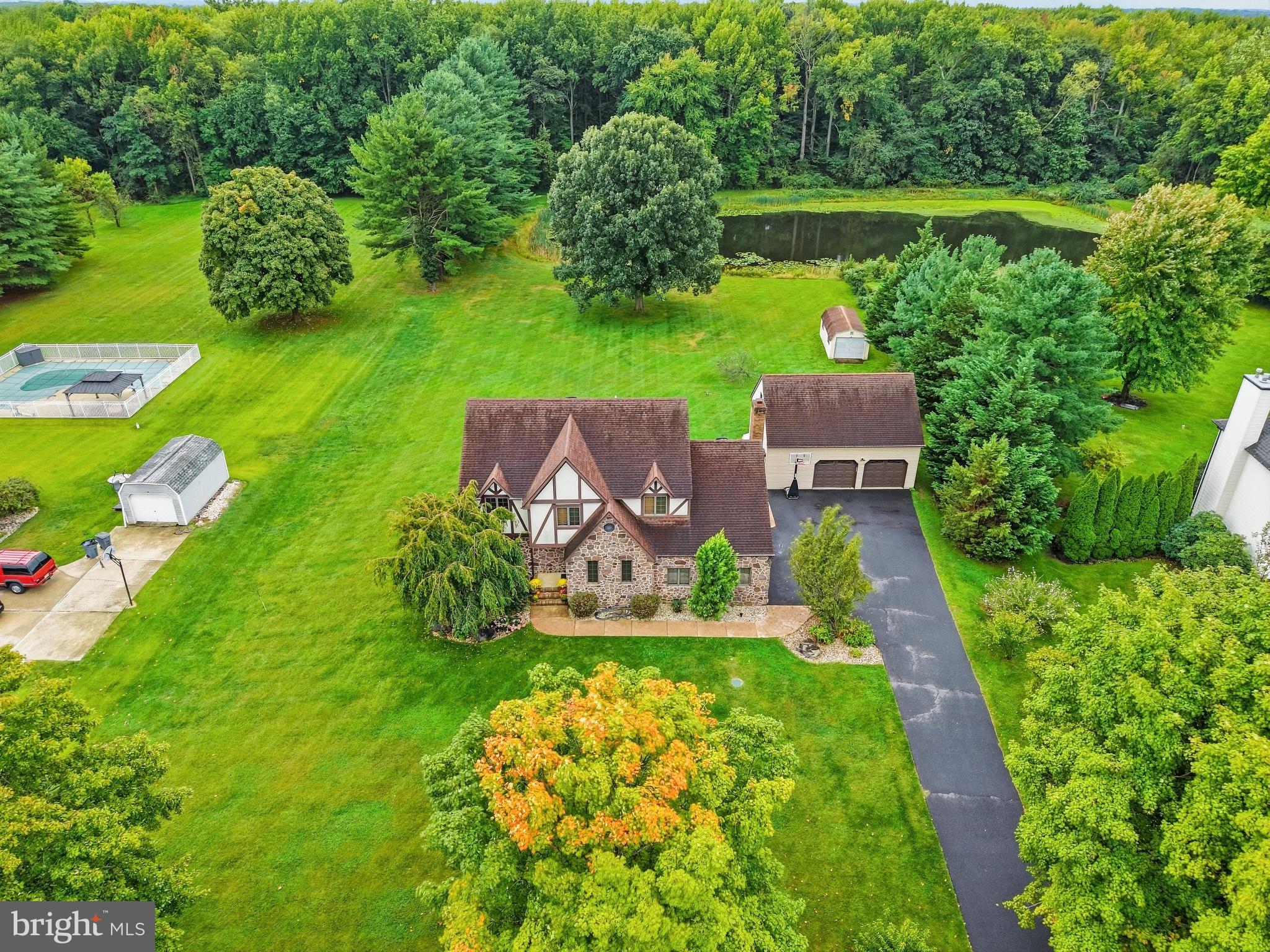 28 S Hockey Dr, Columbus, NJ 08022 photo