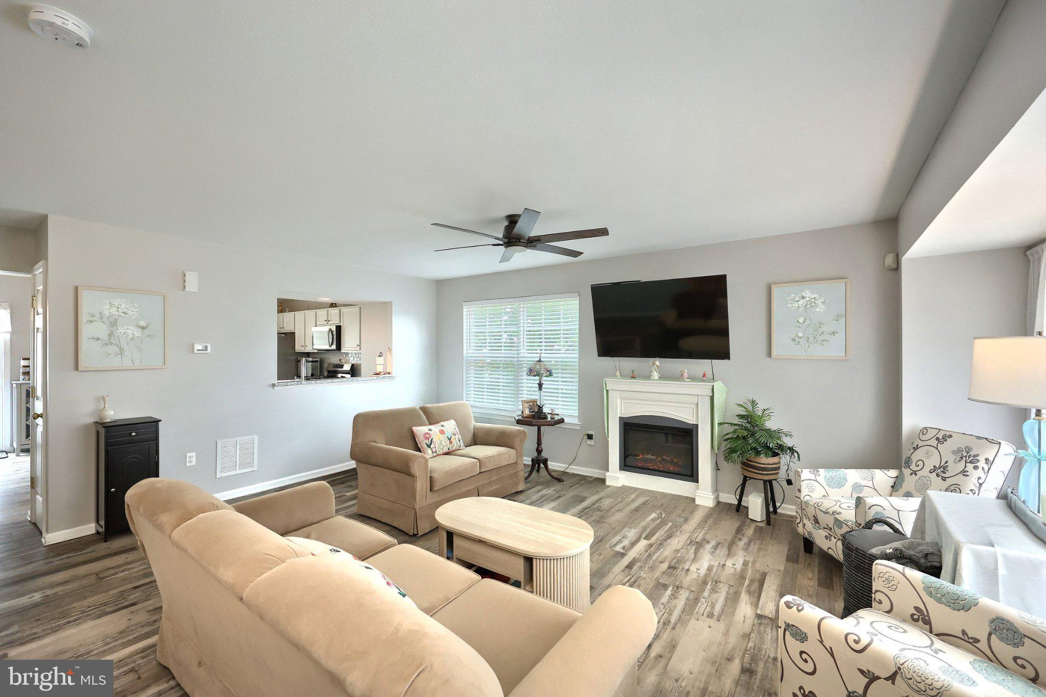 29 Buttonwood Ln, York, PA 17406 photo