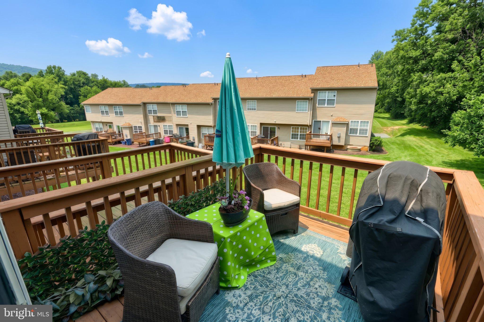 29 Buttonwood Ln, York, PA 17406 photo