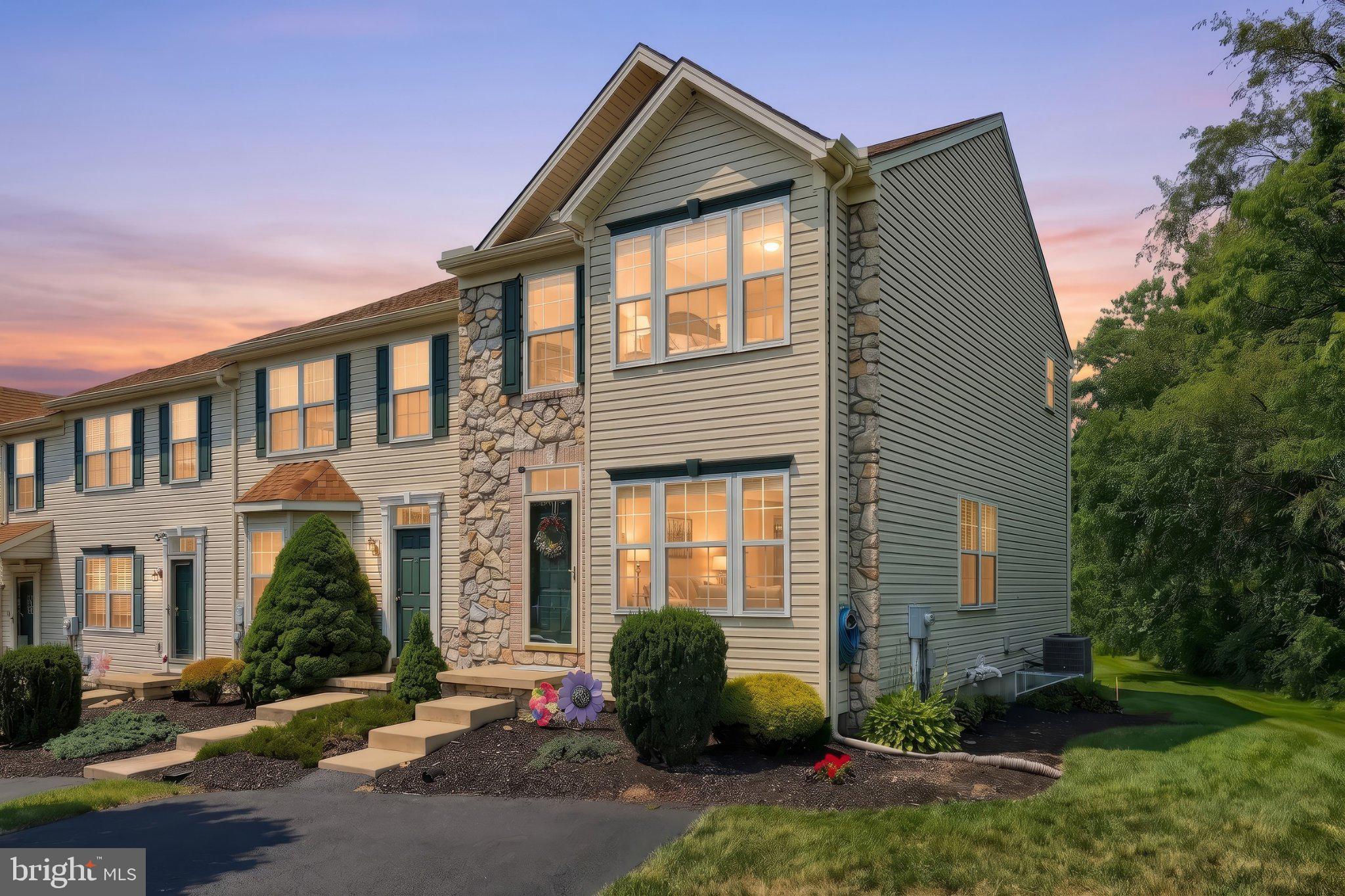 29 Buttonwood Ln, York, PA 17406