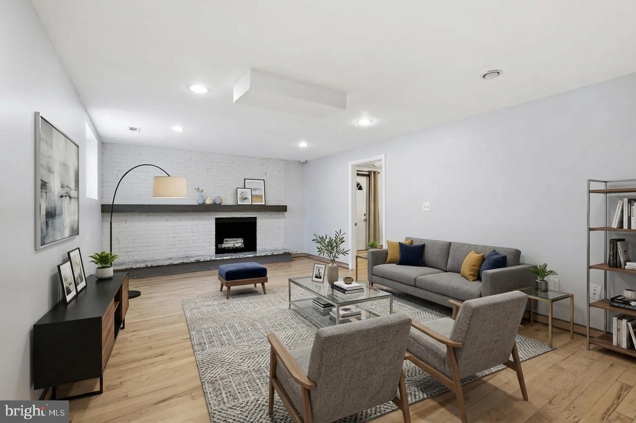 5232 Cherokee Ave, Alexandria, VA 22312 photo