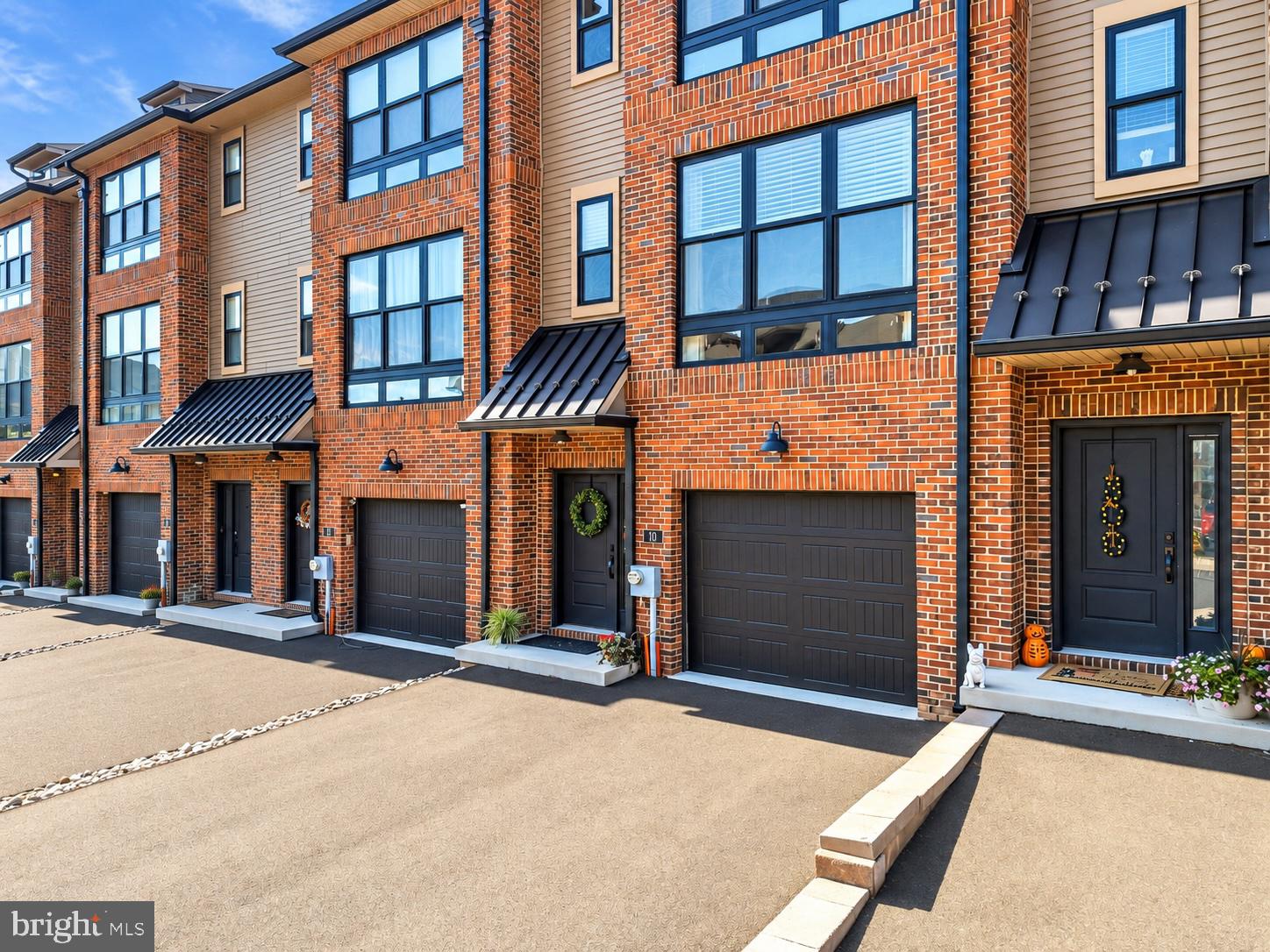 10 Sienna Pl, Feasterville Trevose, PA 19053 photo