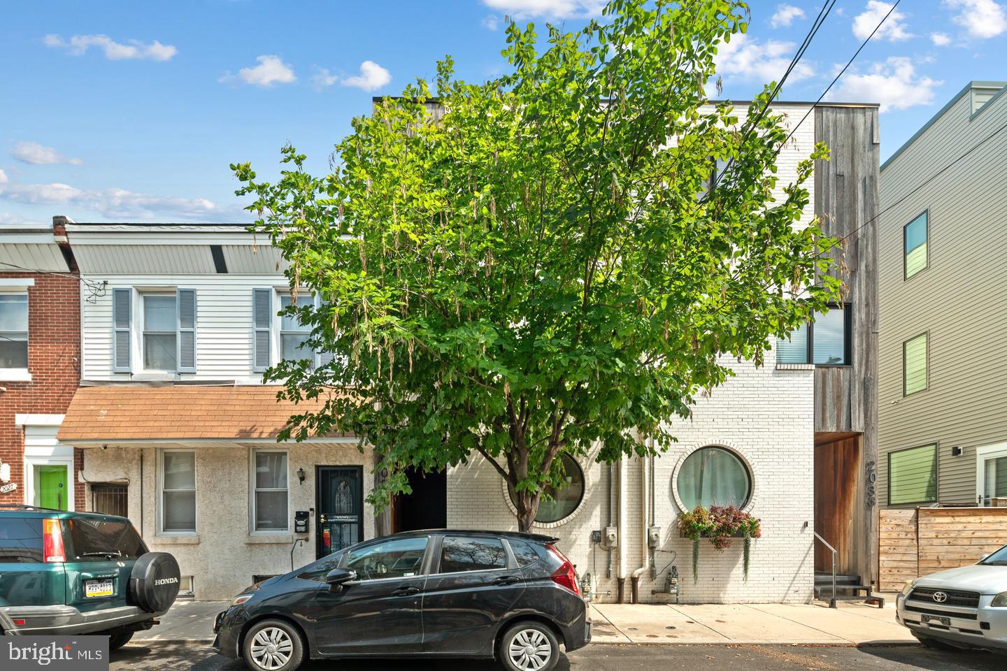2031 Firth St, Philadelphia, PA 19125
