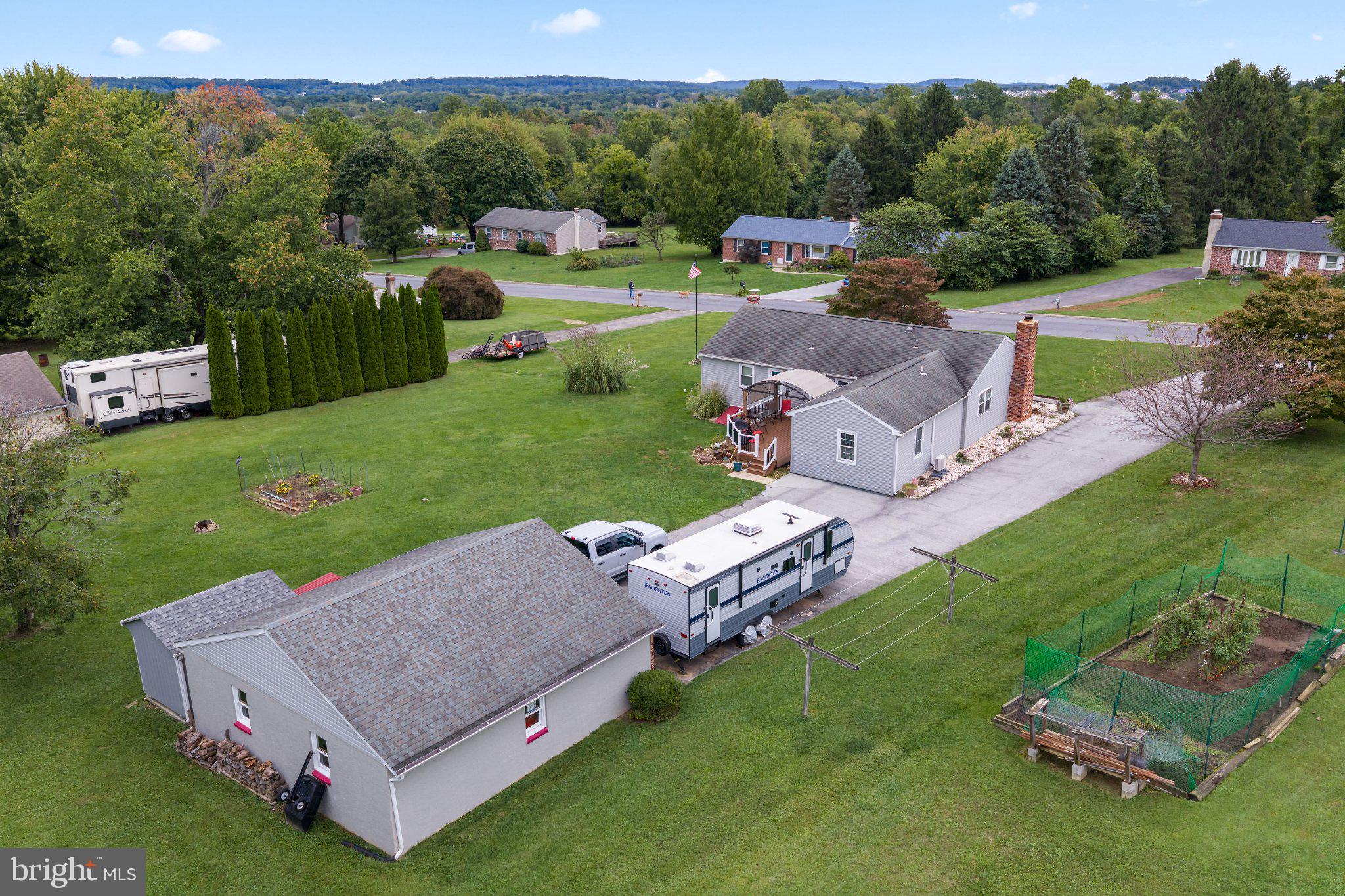 7 Graces Dr, Coatesville, PA 19320 photo