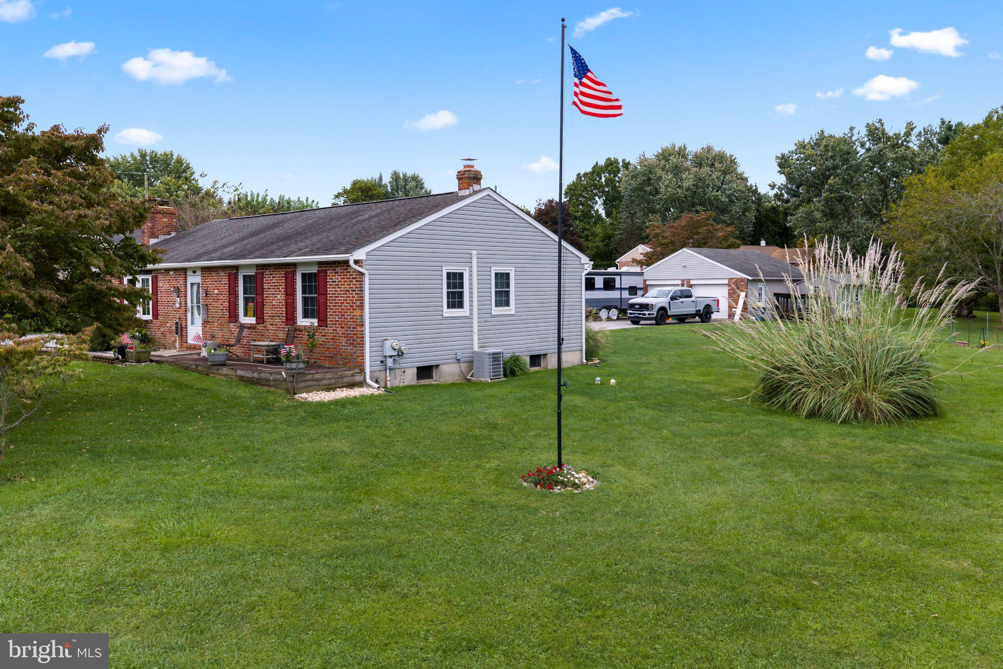 7 Graces Dr, Coatesville, PA 19320 photo