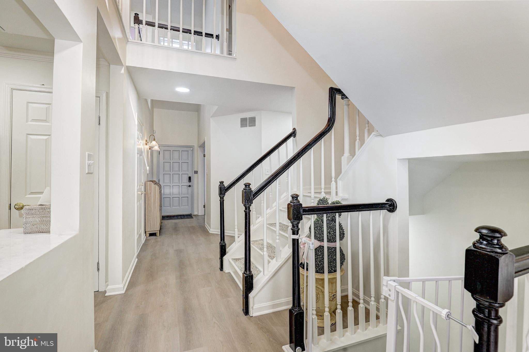 64 River Oaks Cir, Baltimore, MD 21208 photo