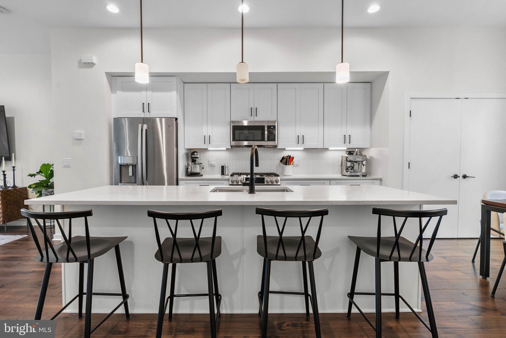 3104 Pierview Ln, Philadelphia, PA 19125 photo