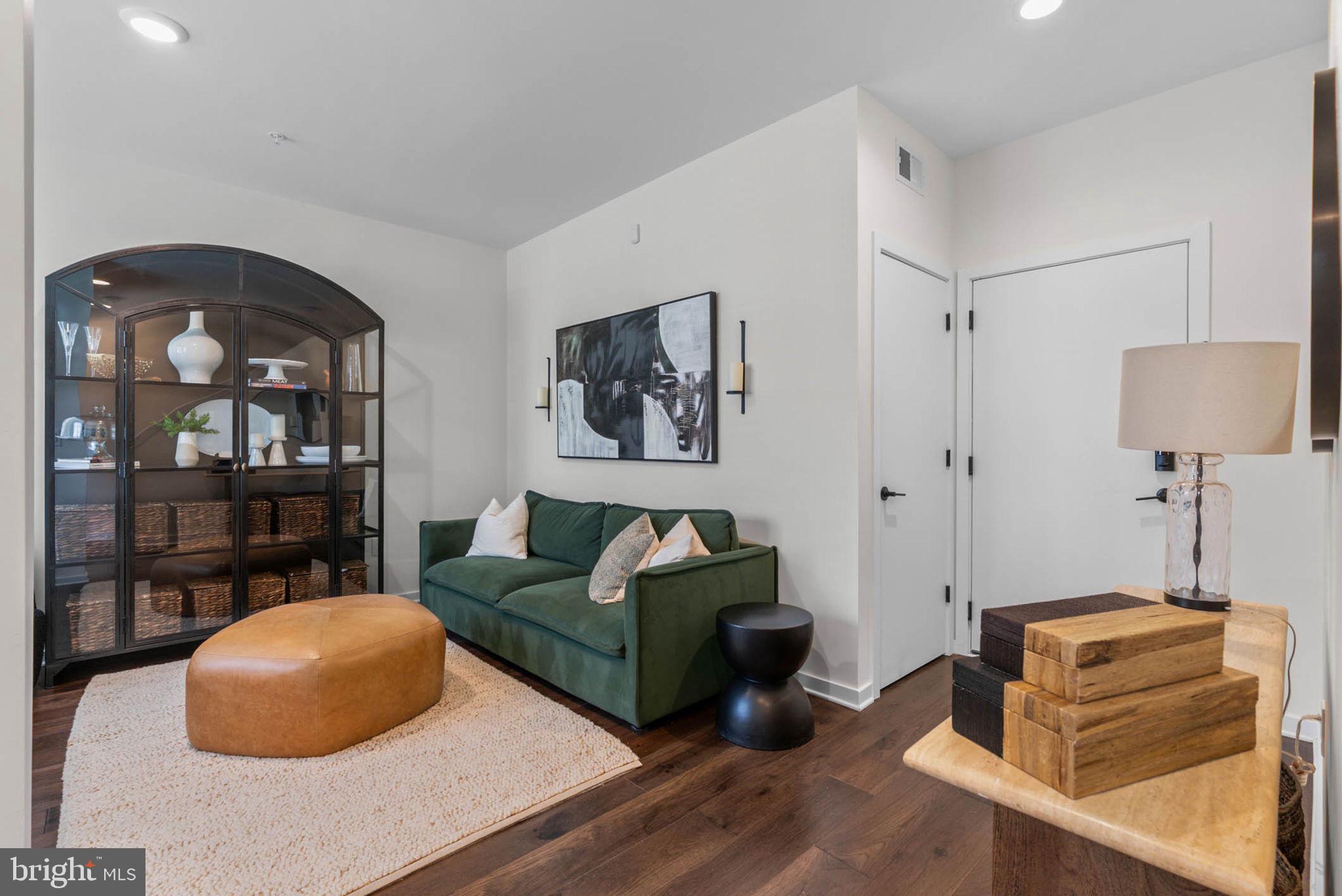 3104 Pierview Ln, Philadelphia, PA 19125 photo